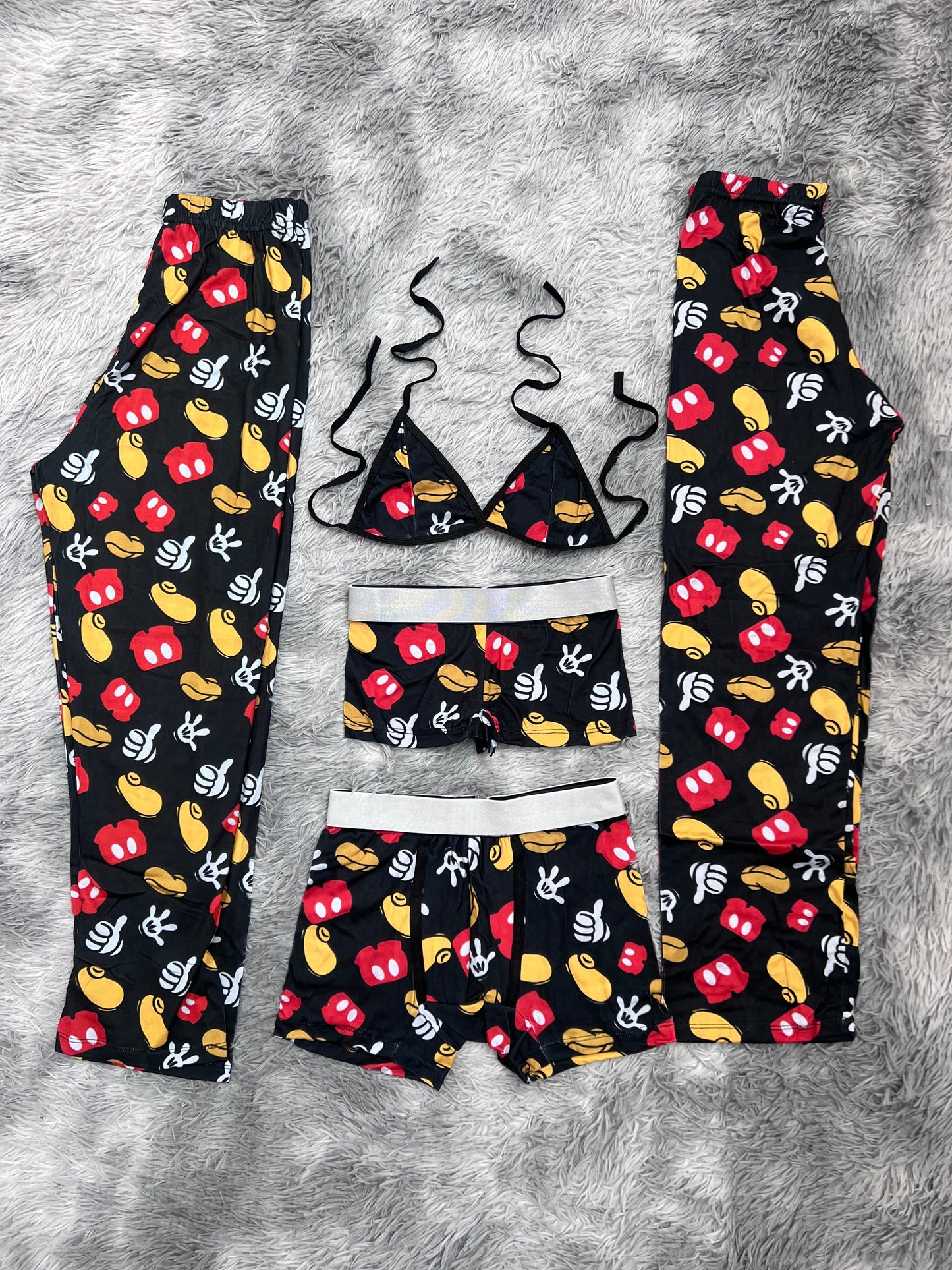 micky mouse fondo negro pijama 5 piezas