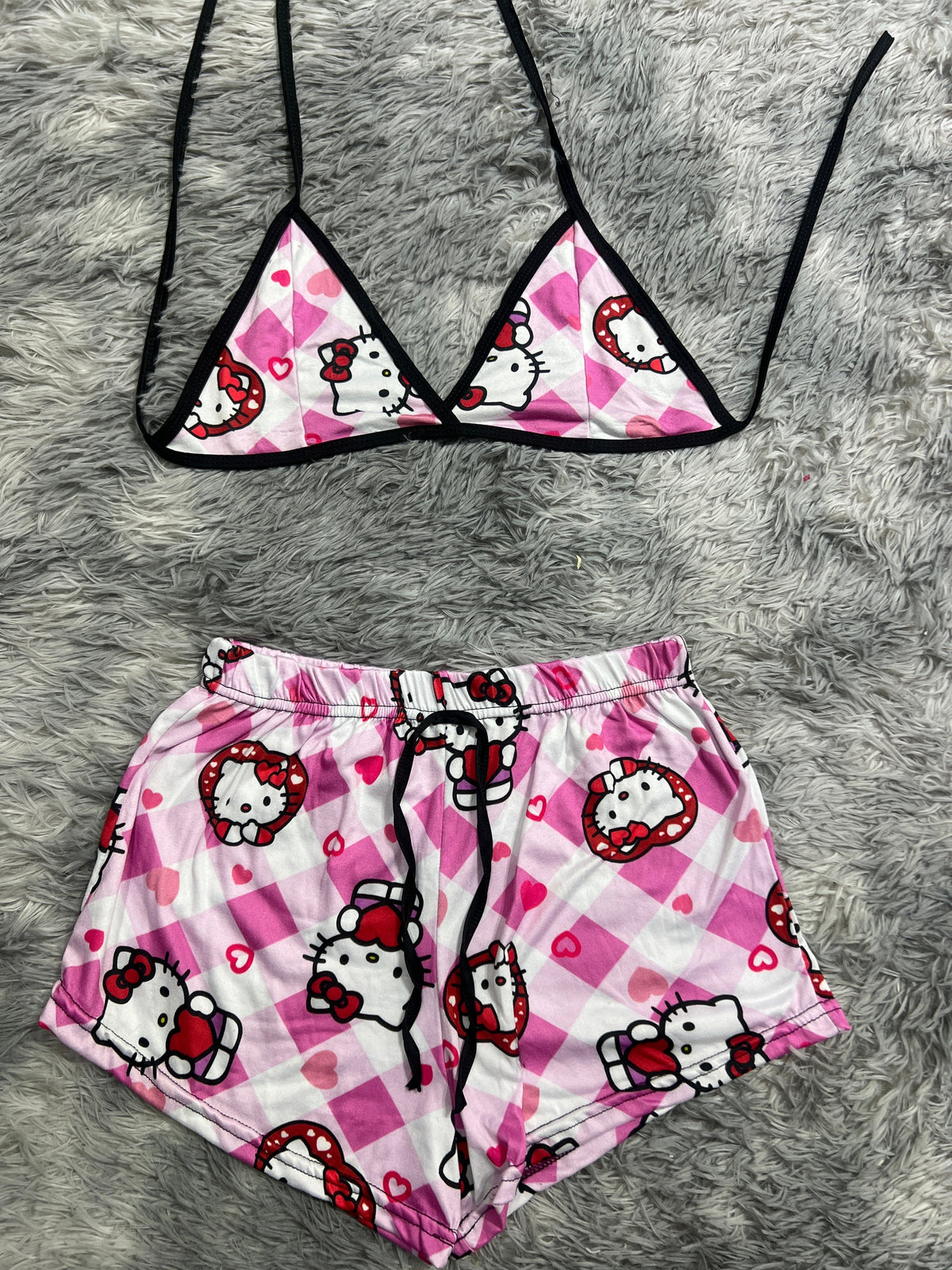 Hello Kitty Cuadros Rosas Y Corazones Rojos Brush Top Con Short Unitalla De Brush
