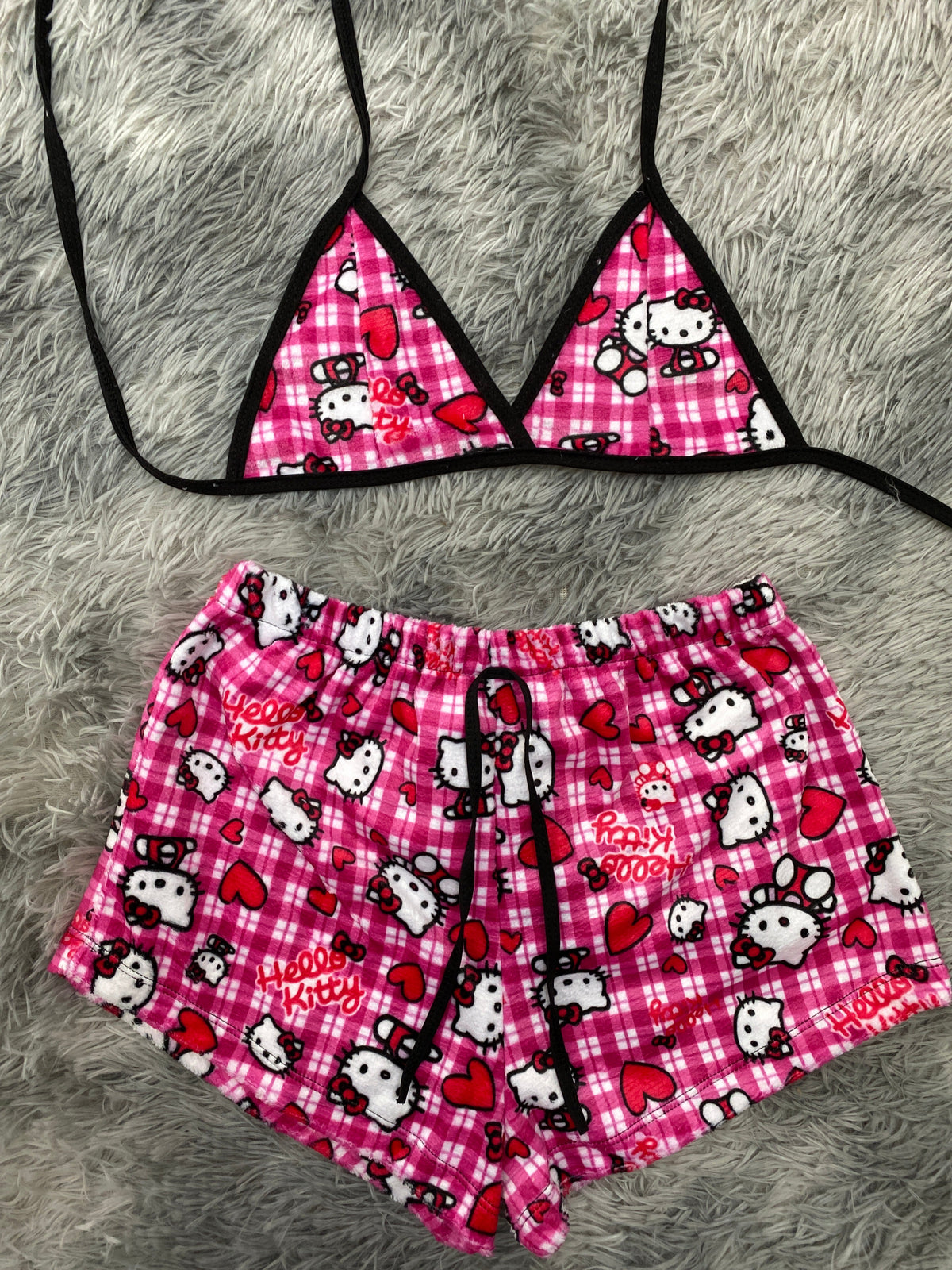 Hello kitty cuadritos rosa Top Con Short Unitalla De Afelpado