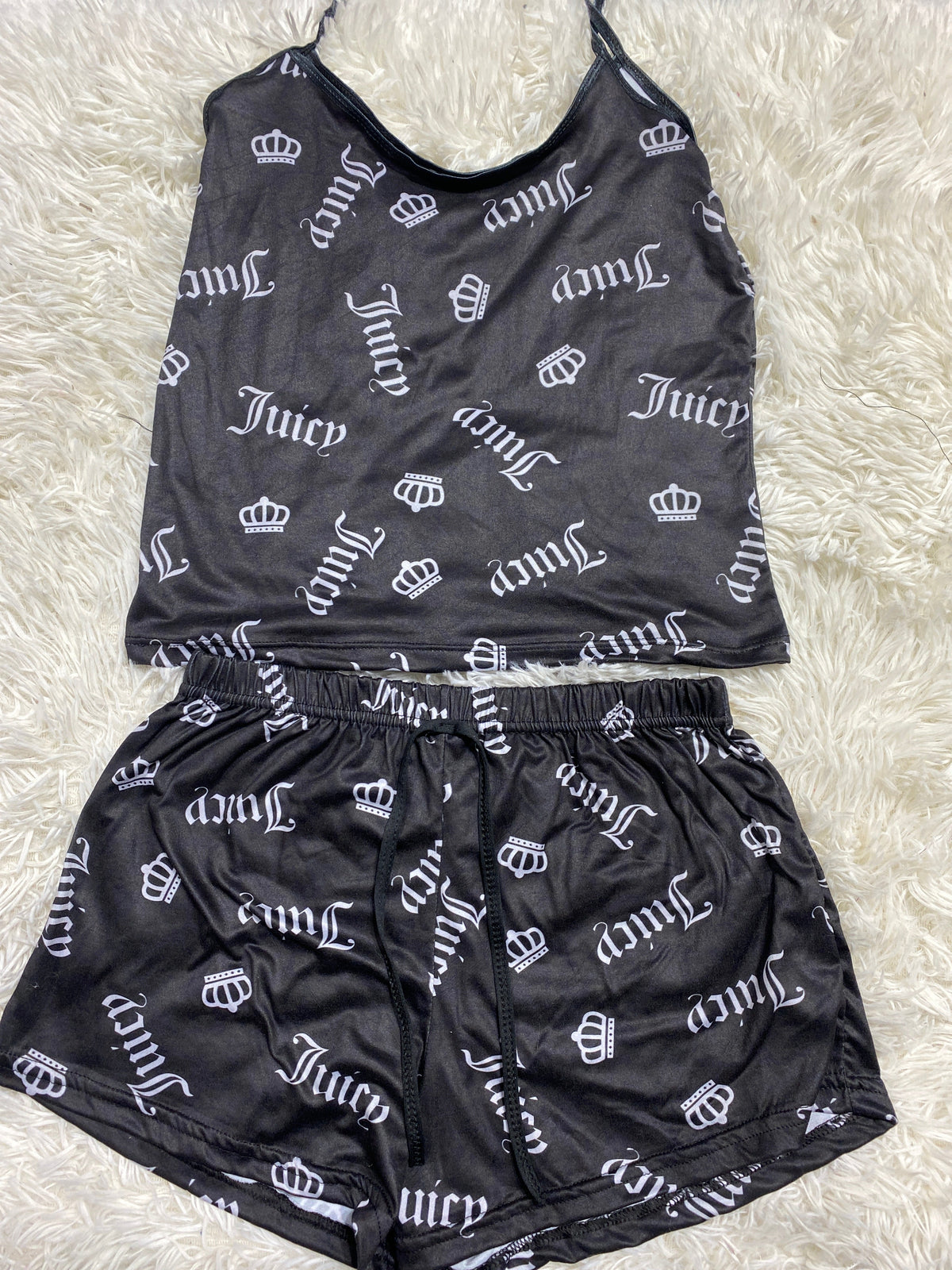 Juicy fondo negro letras gris Unitalla Blusa Con Short brush