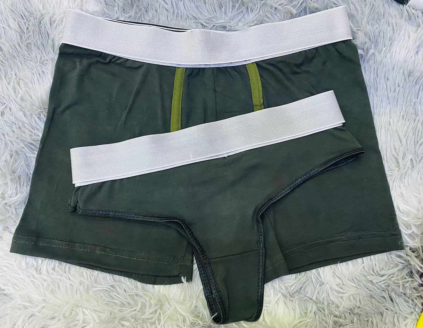 Boxer con tanga en color verde bandera.