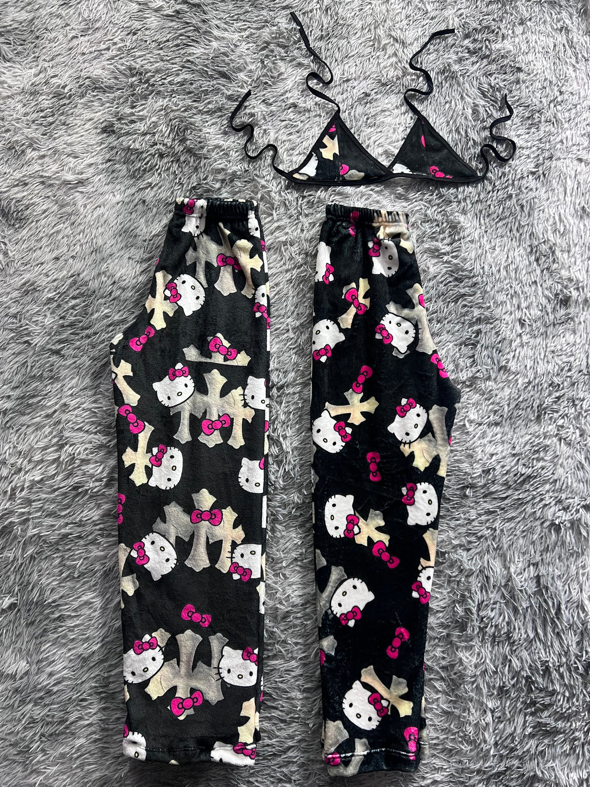 Hello Kitty X Cruz Duo De Pijama Afelpada