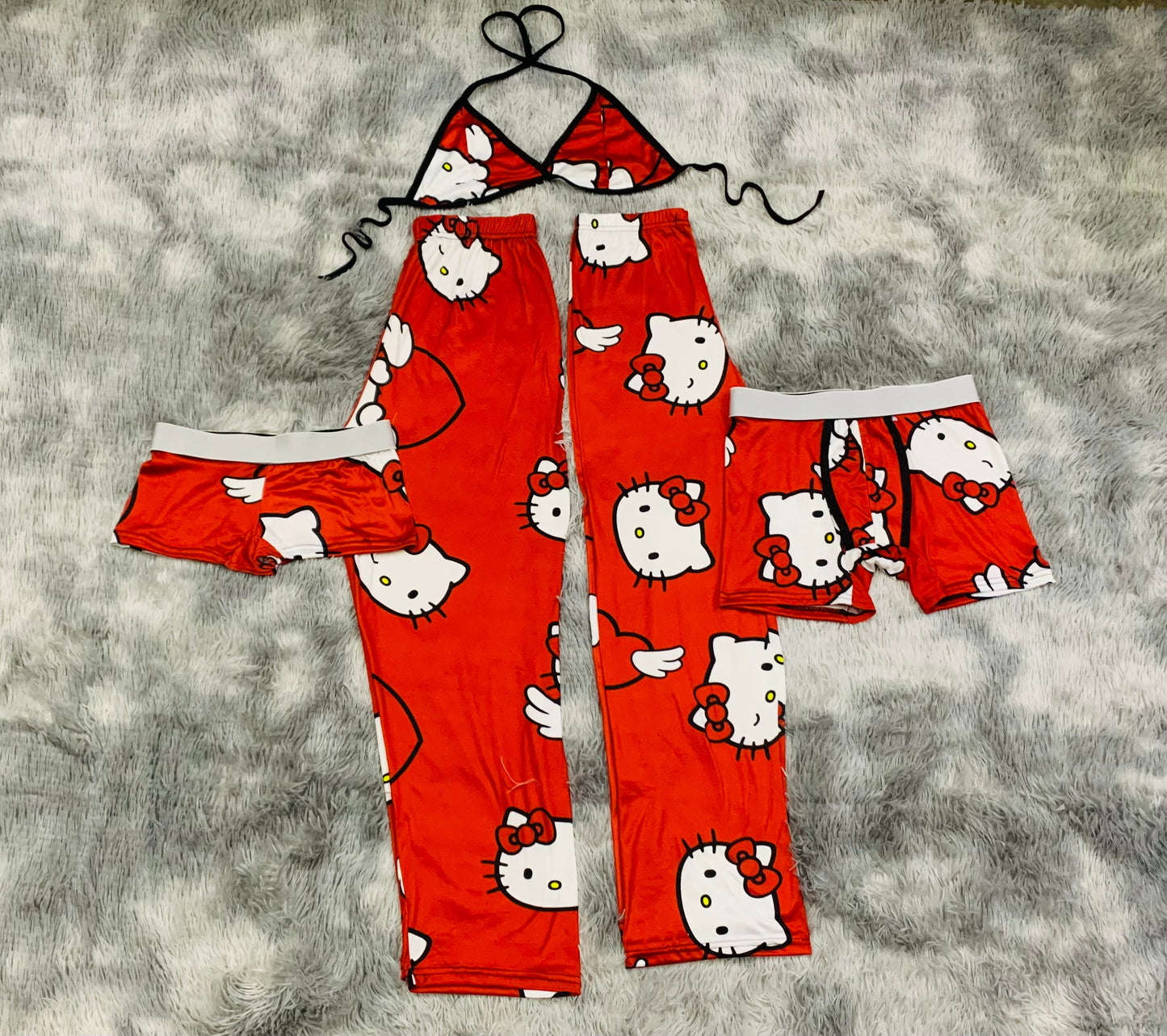 Gatito Corazón Rojo Duo de pijama de 5 piezas.