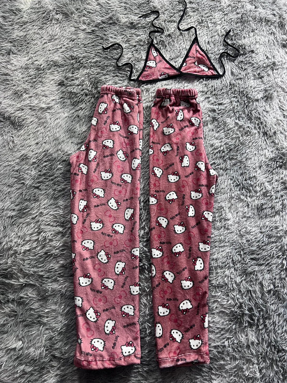 Hello Kitty Nombre Fondo Cobre Duo De Pijama Afelpada
