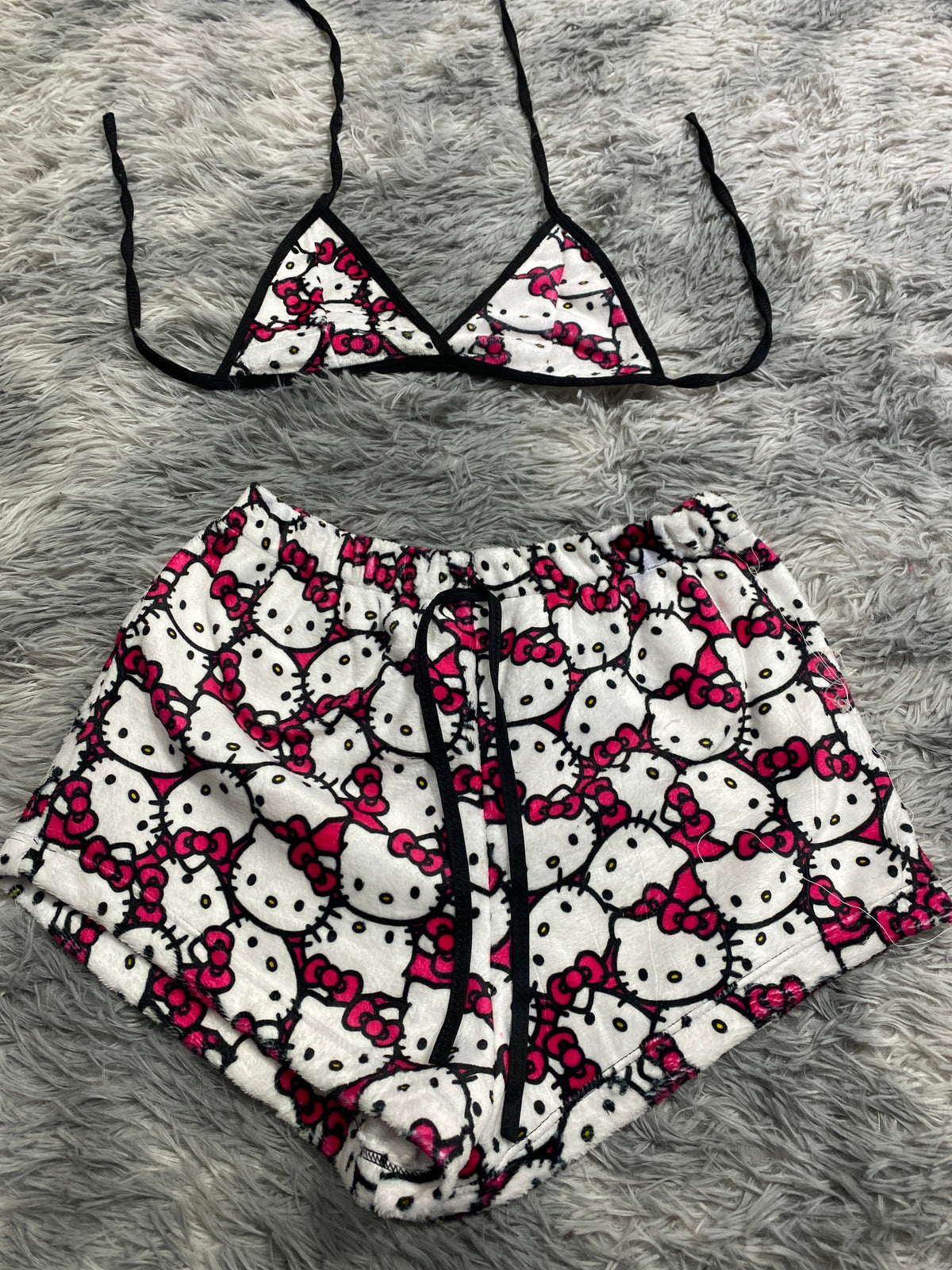 Hello Kitty Caras Top Con Short Unitalla De Afelpado