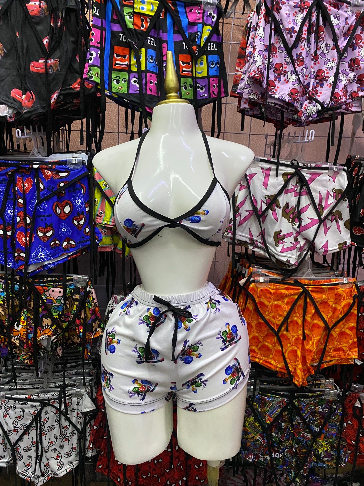 Intensa mente fondo blanco Pijama de dama short con top individual de dama