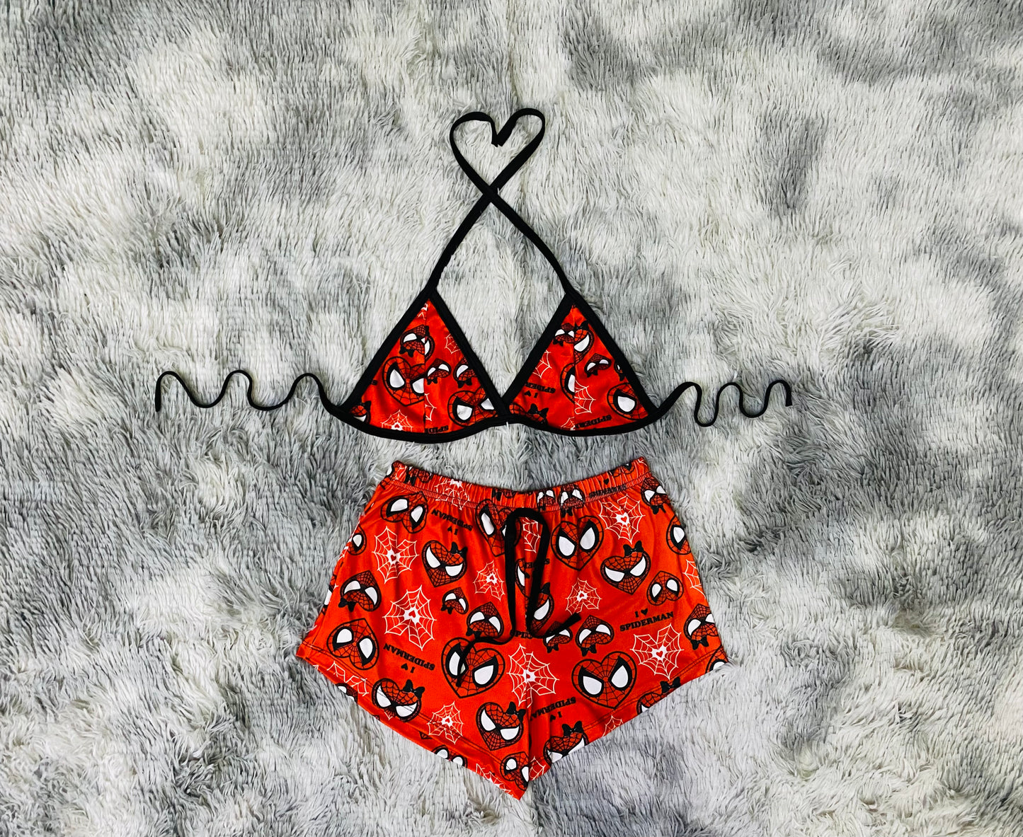 short con top Spiderman Corazón (Fondo Rojo)