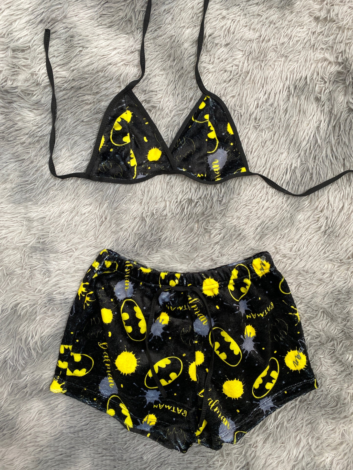 Batman manchas amarillas top con short unitalla de afelpado