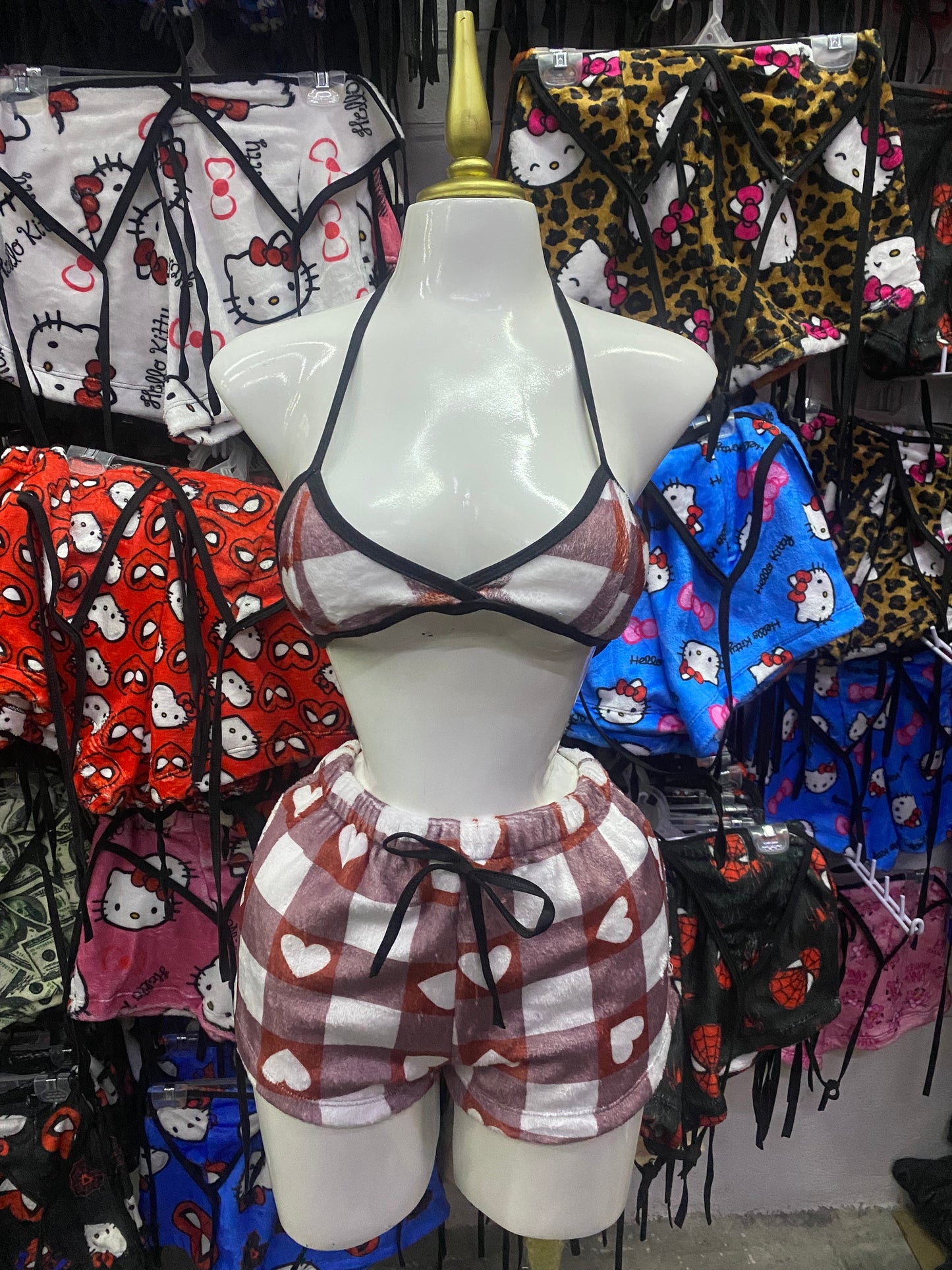 Corazones en cuadros blancos Pijama de dama short con top individual de dama afelpado