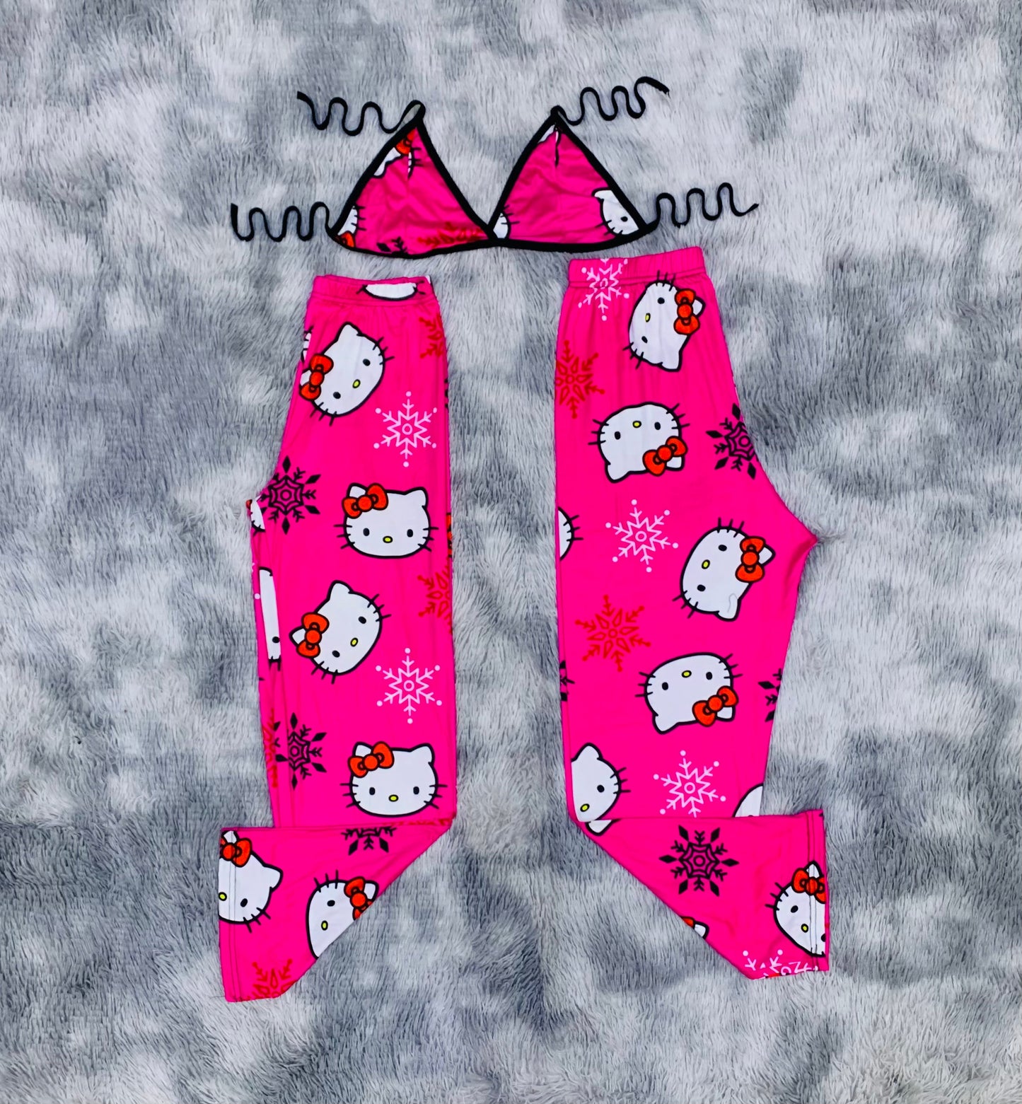 Gatito Cara Rosa Duo de pijama afelpada.