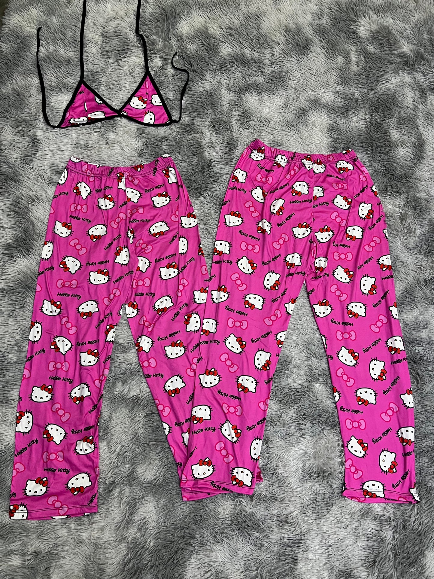 Hello Kitty Pijama Rosa Duo de pijama afelpada.