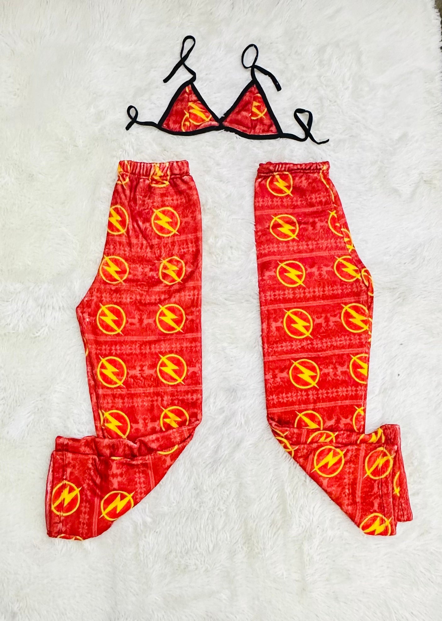 Destello Rojo Duo de pijama afelpada.