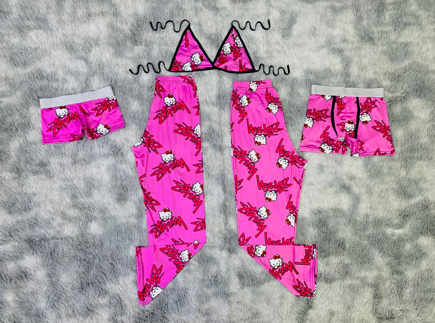 Hello Kitty Stussy Rosa Duo de pijama de 5 piezas.