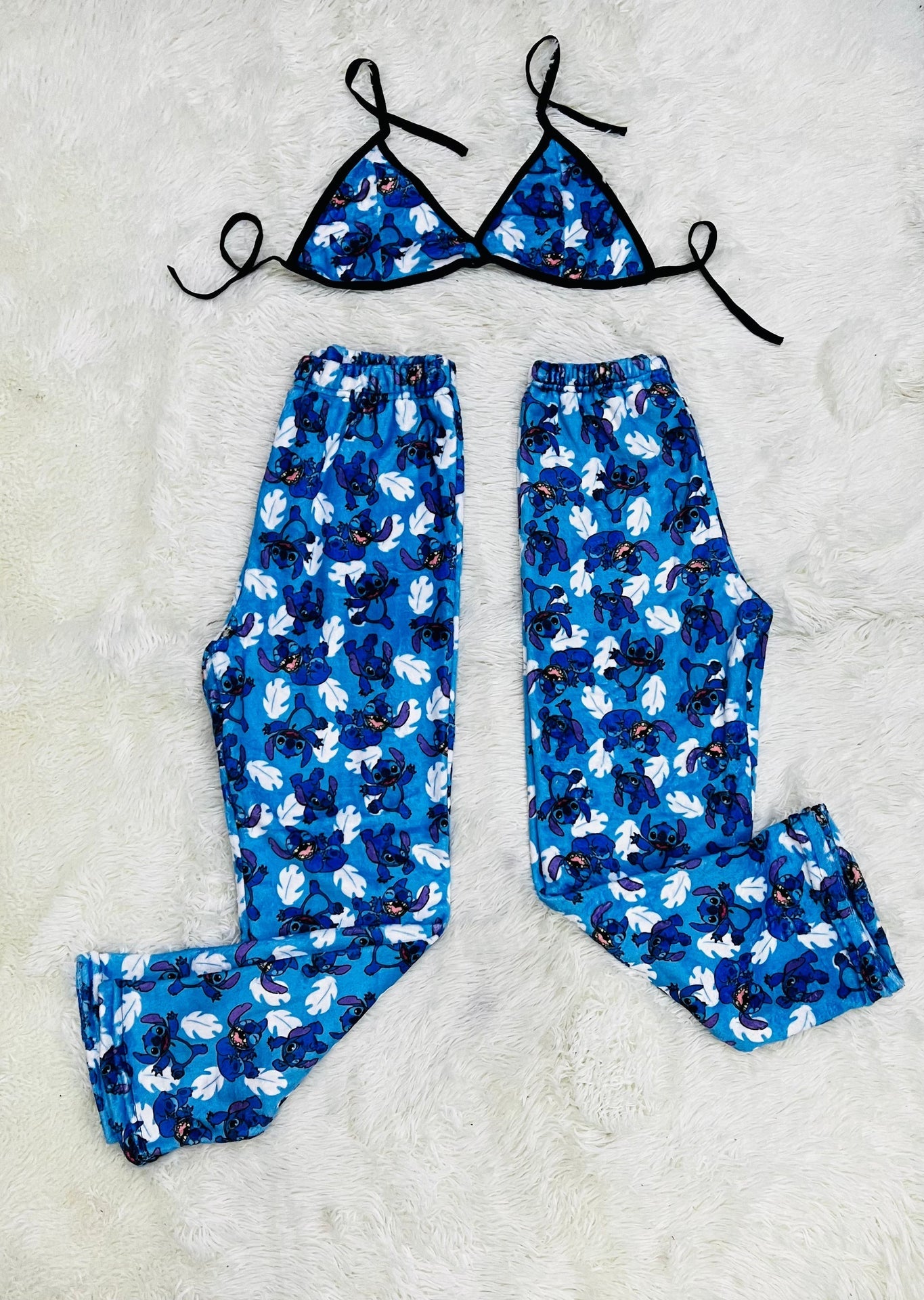 Stitch Duo de pijama afelpada.