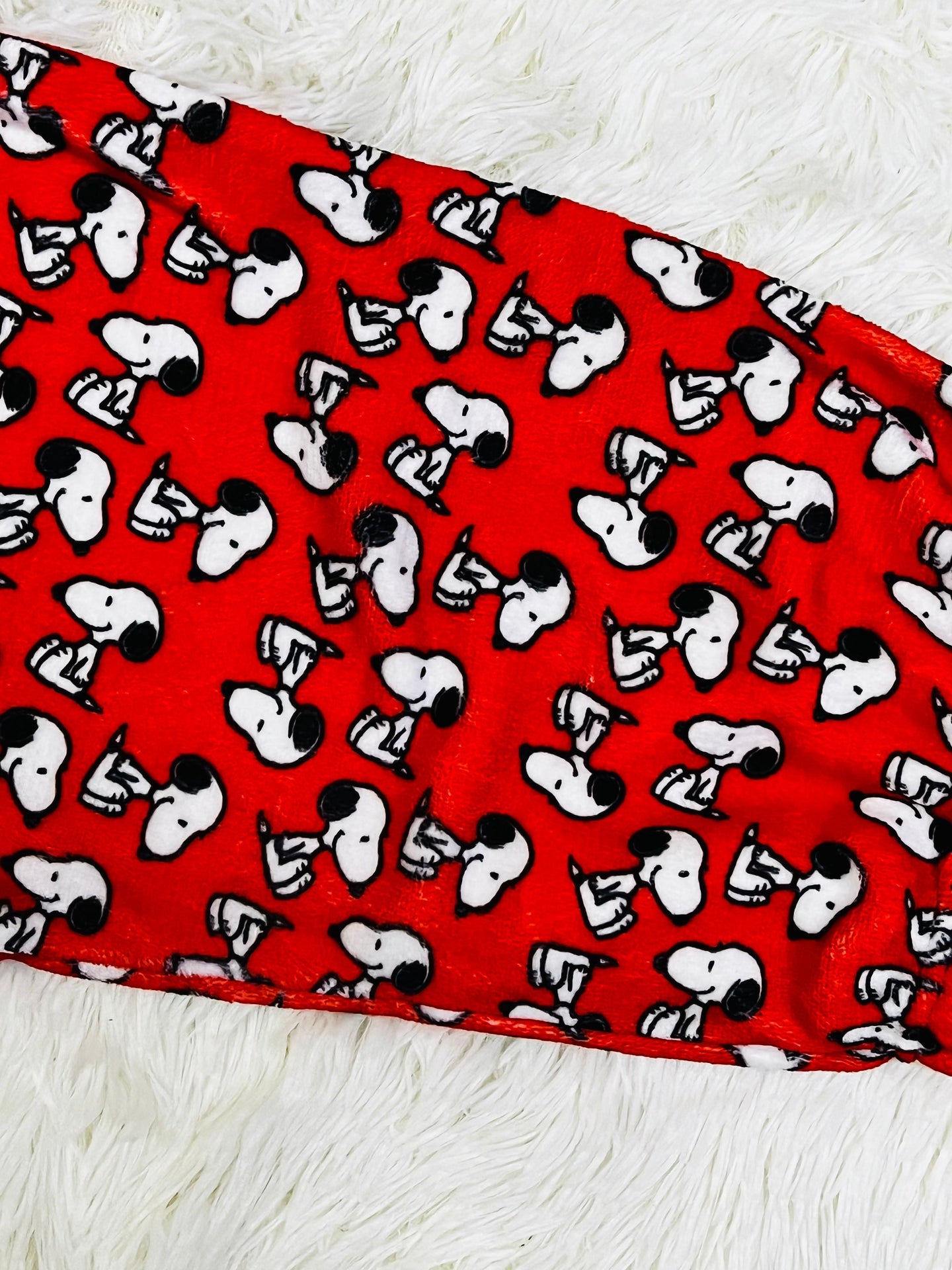 Snoppy rojo Duo de pijama afelpada.