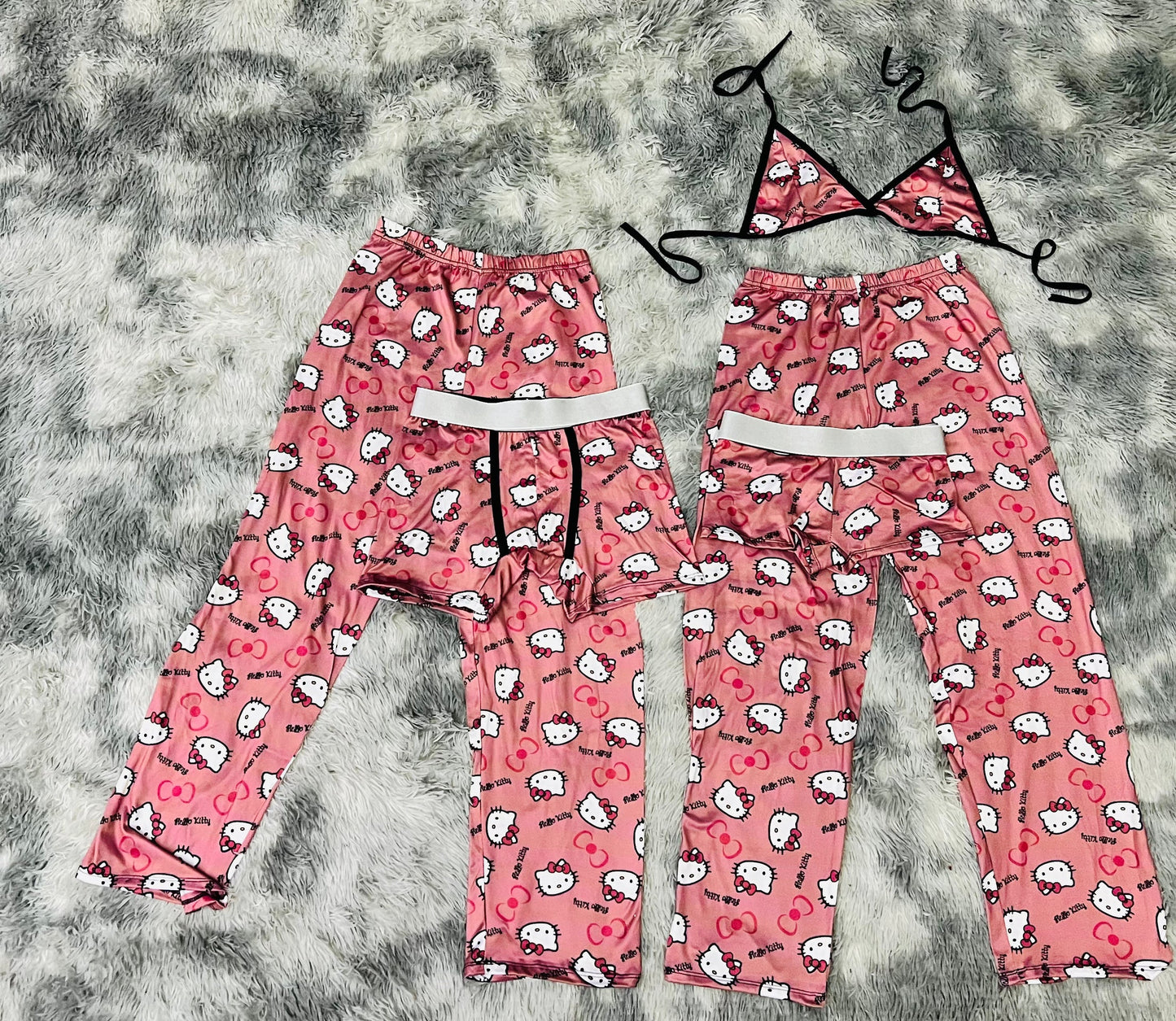 Hello Kitty Gold Rose Print 5 piece pajama set 💖For Couples