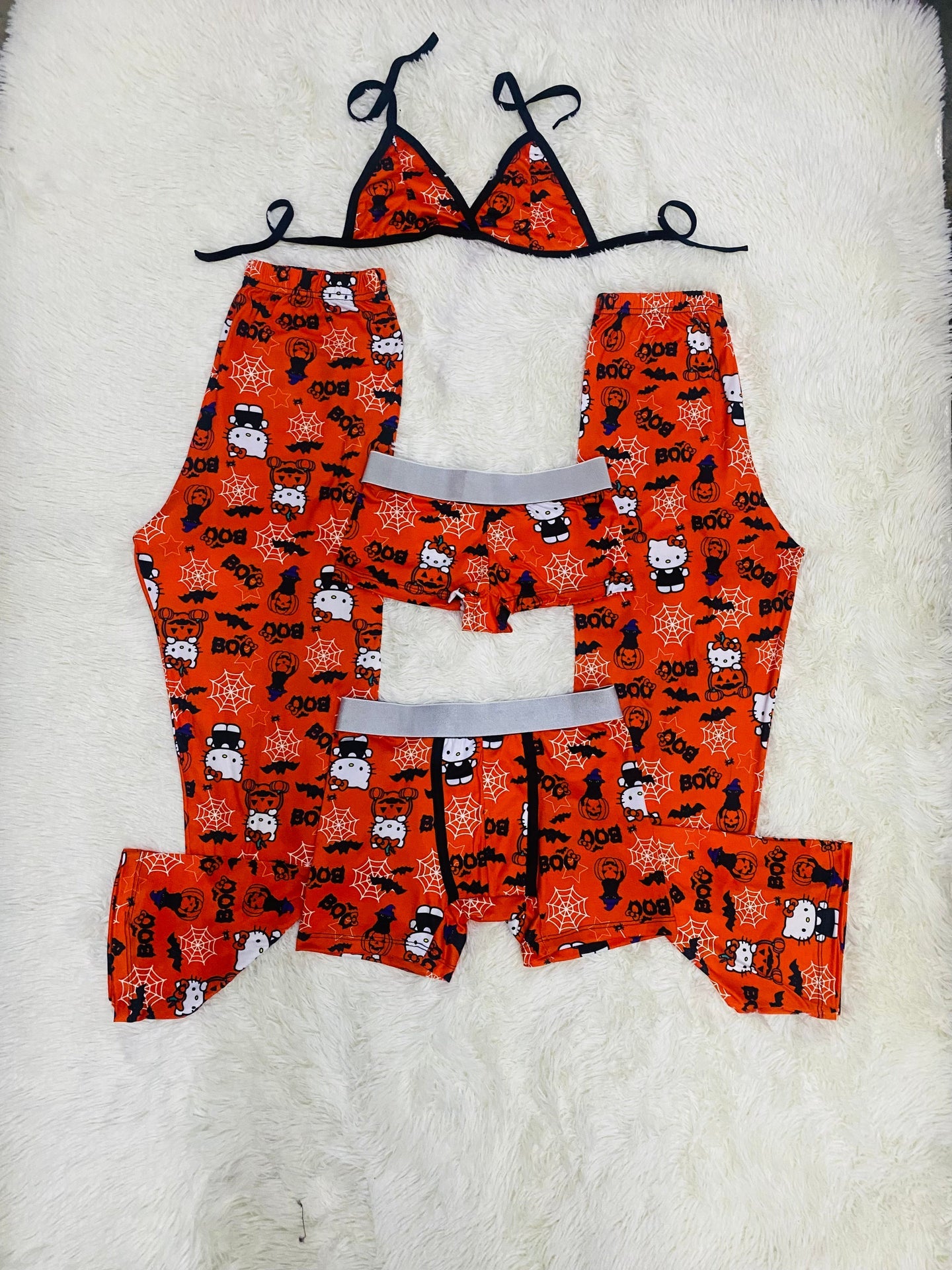 Hello Kitty Halloween Print 5 piece pajama set 🎃