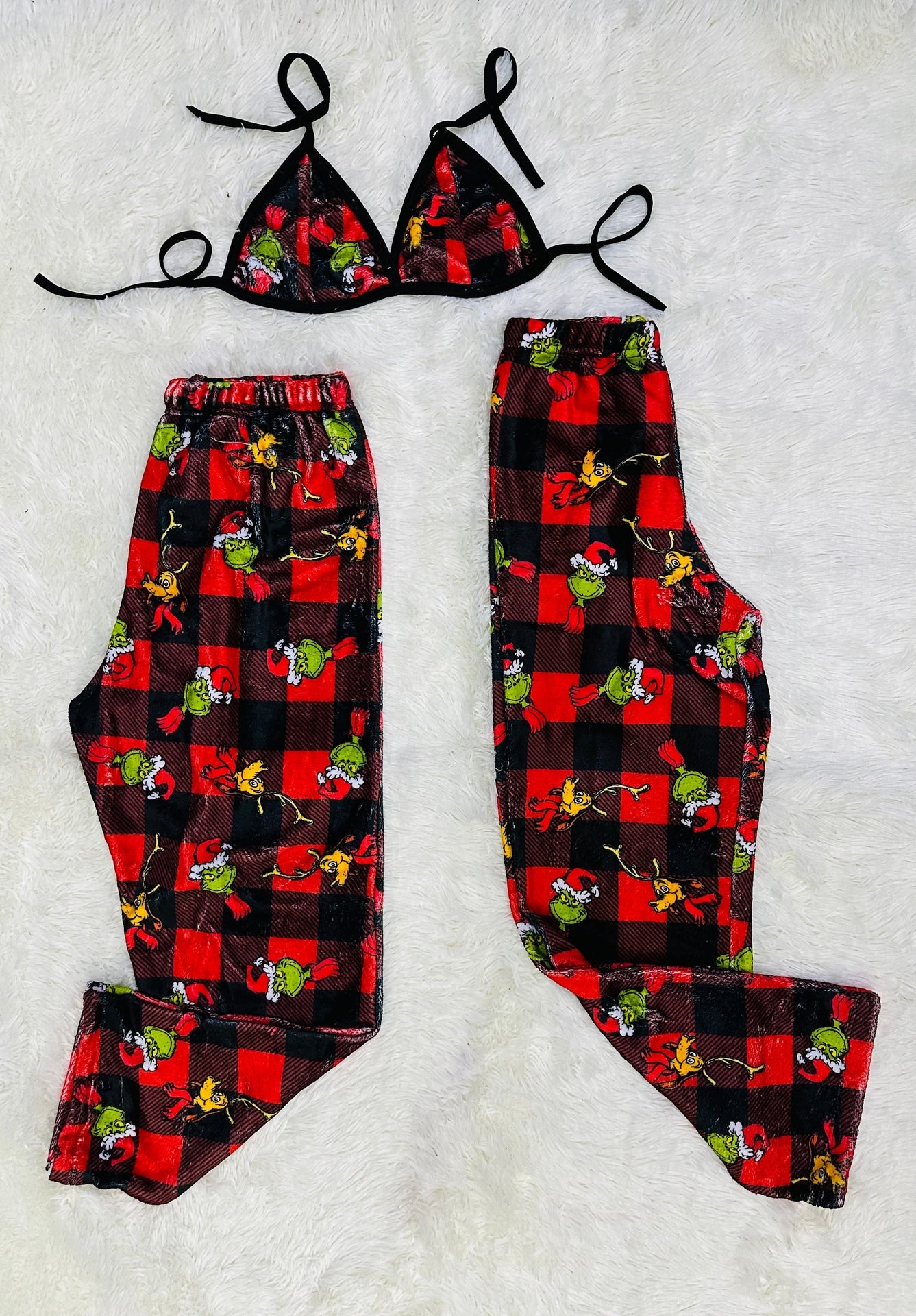 Grinch Cuadros Rojo Duo de pijama afelpada.