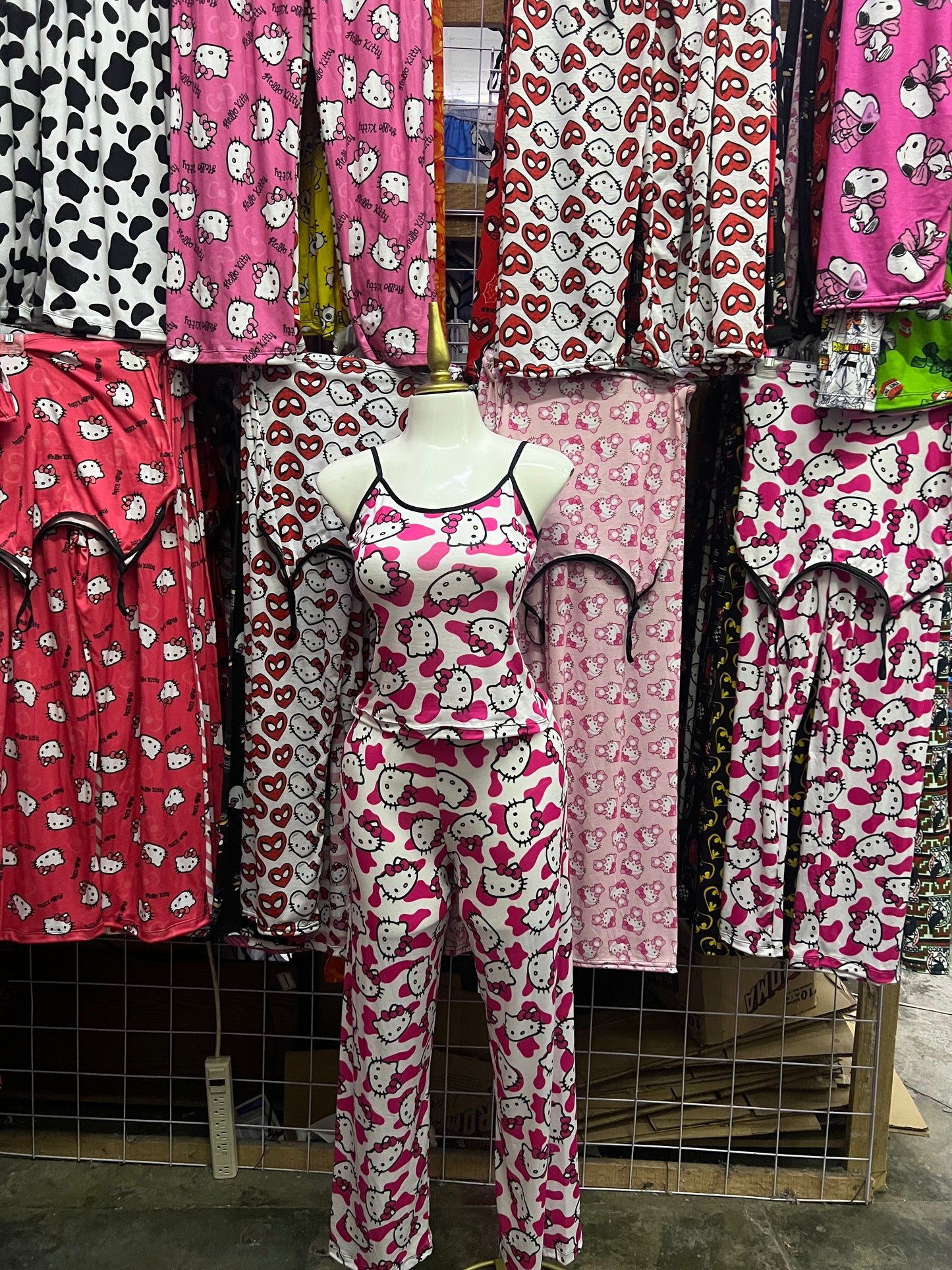 Hello kitty manchas rosas Pijama de dama con blusa y pantalón individual de dama