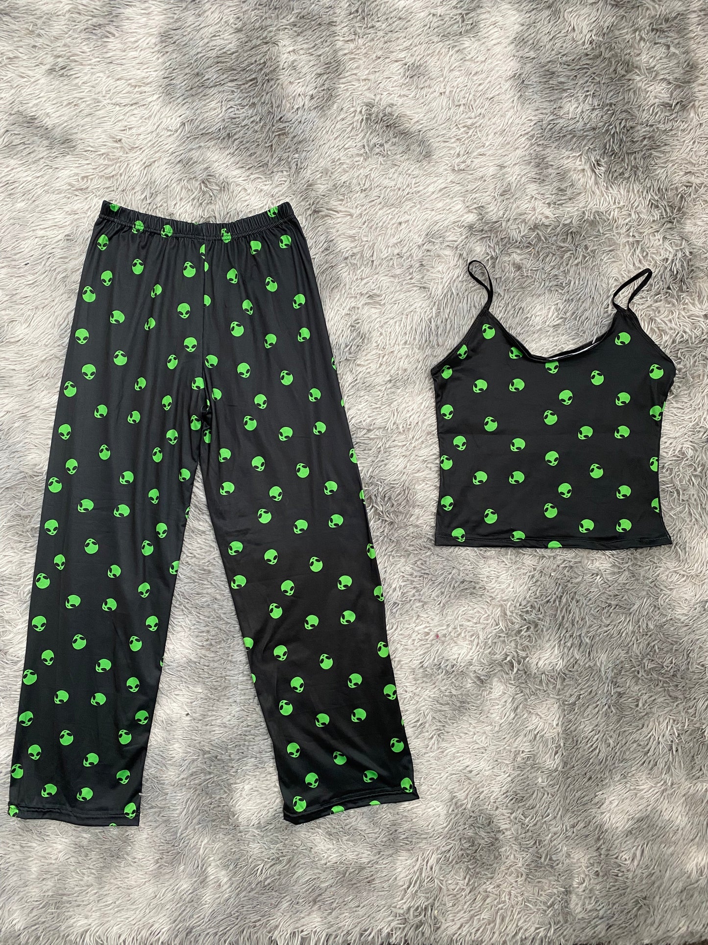 Aliens Blusa Con Pantalón Pijama De Dama