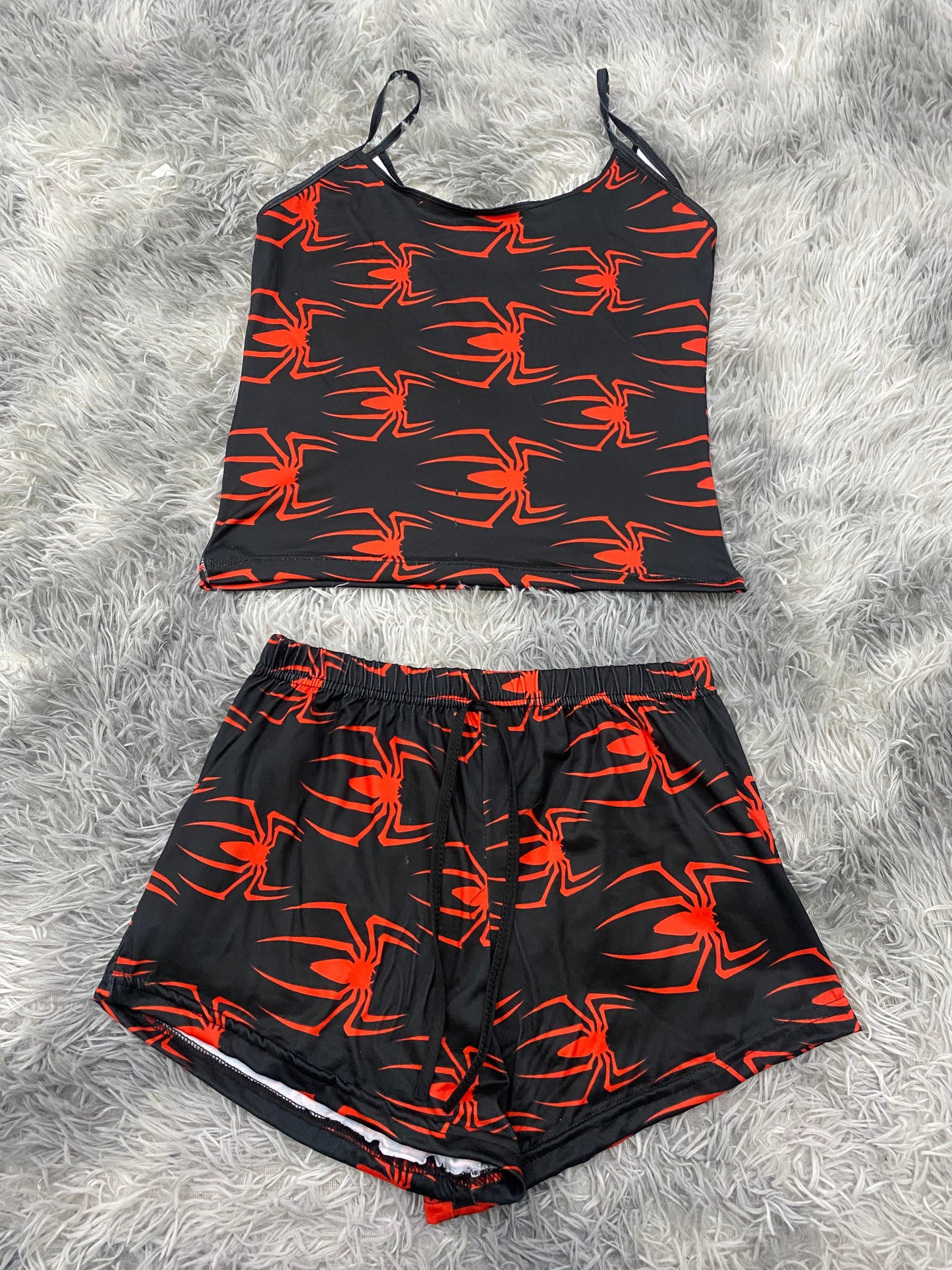 Arañas rojas fondo negro Blusa Con Short