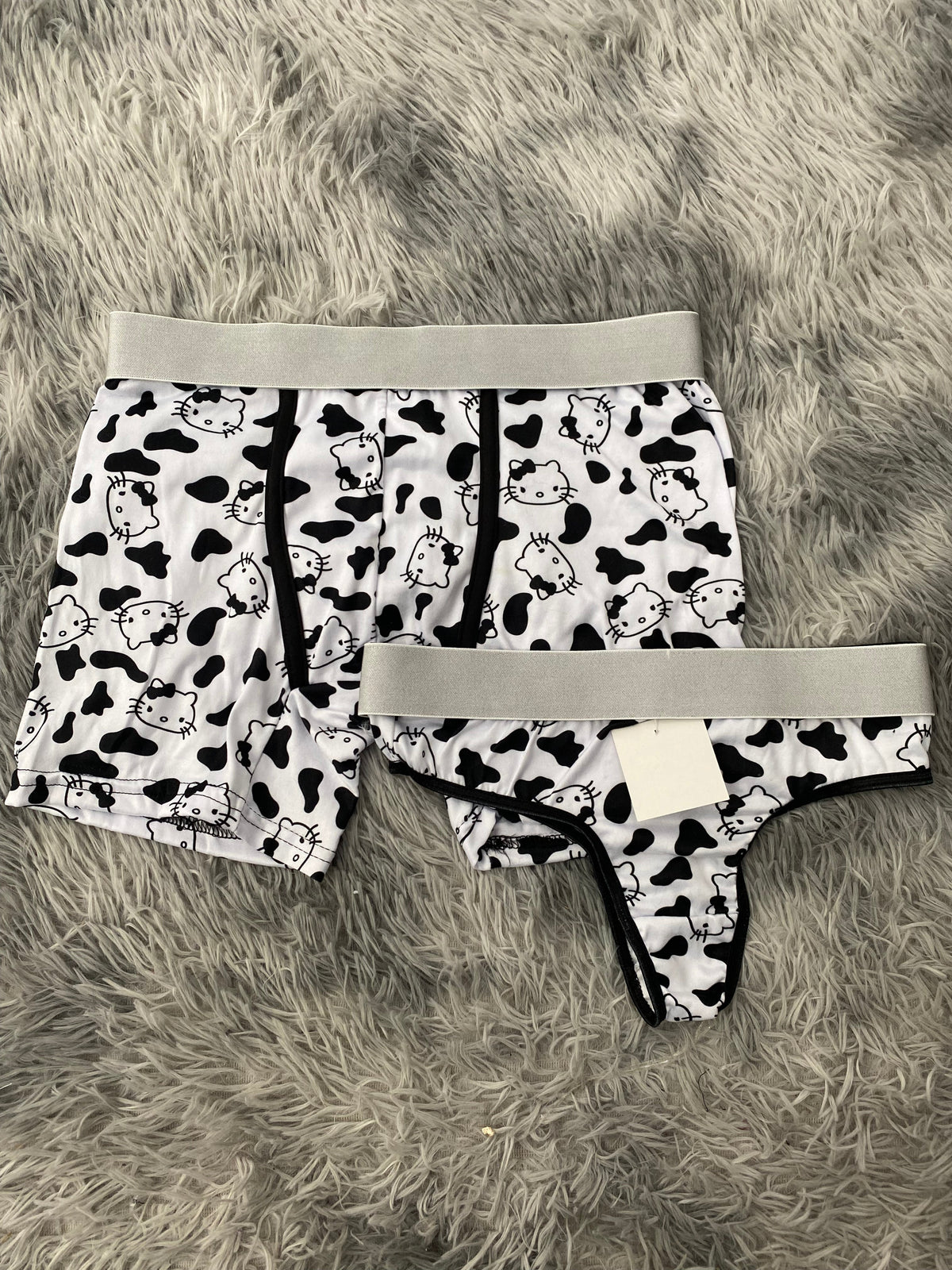 Hello kitty vaca Dúo con tanga unitalla