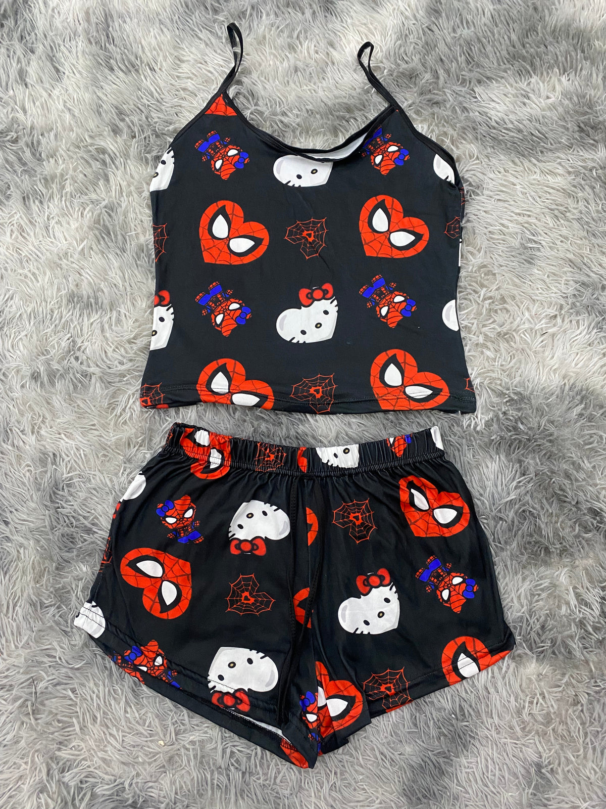 Spider kitty corazones fondo negro Blusa Con Short