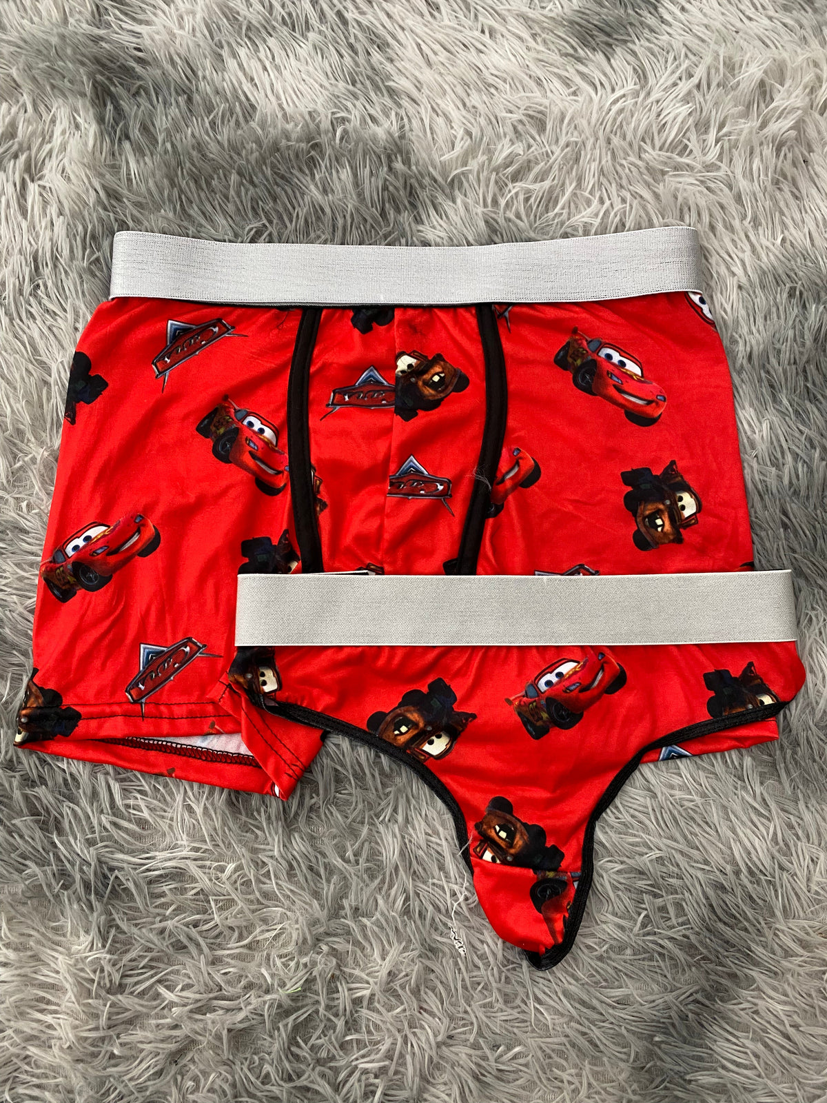 Mcqueen y mate fondo rojo Duo Unitalla Con Tanga