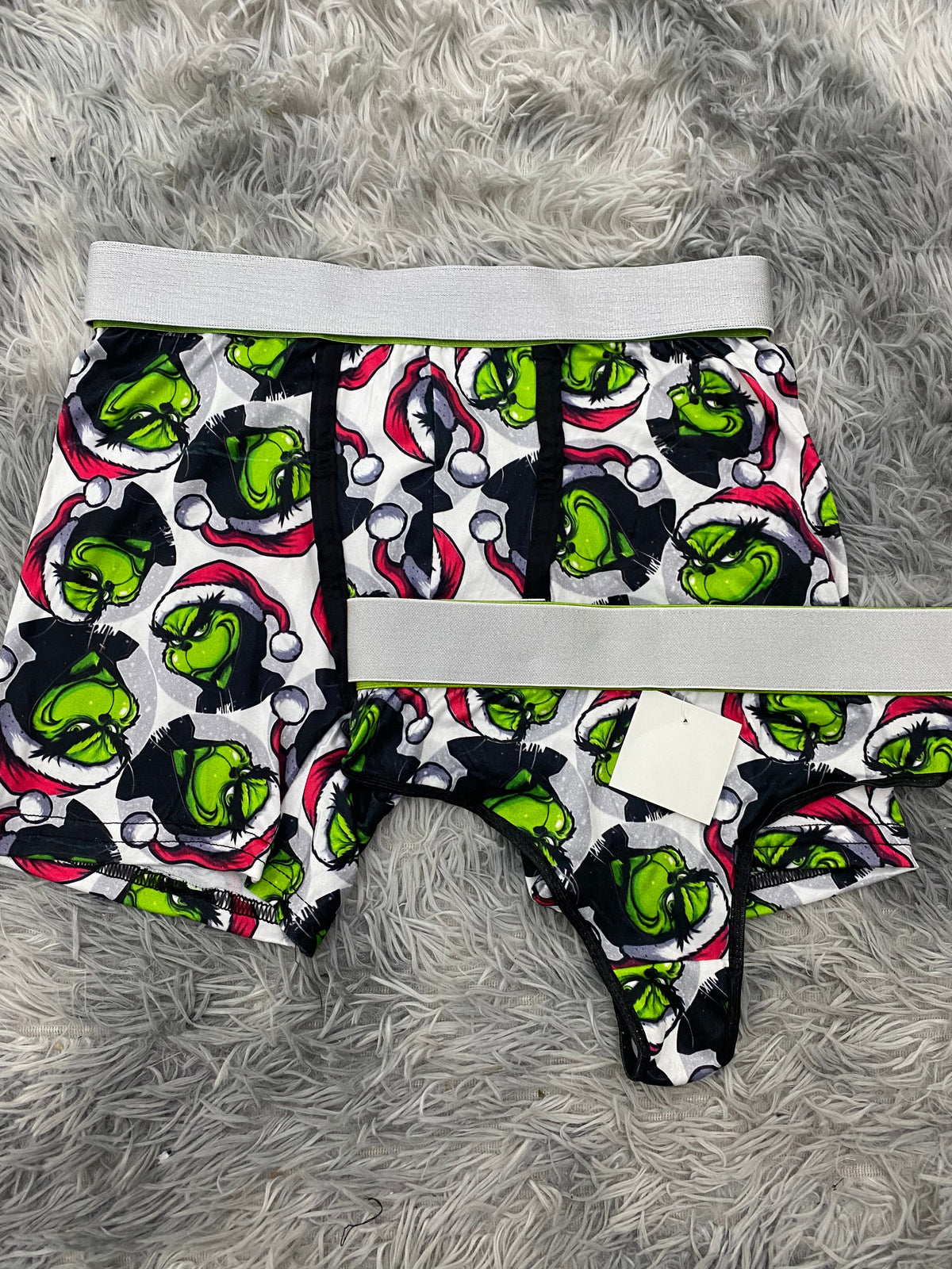 Grinch con gorro fondo blanco Duo Con Tanga Xl