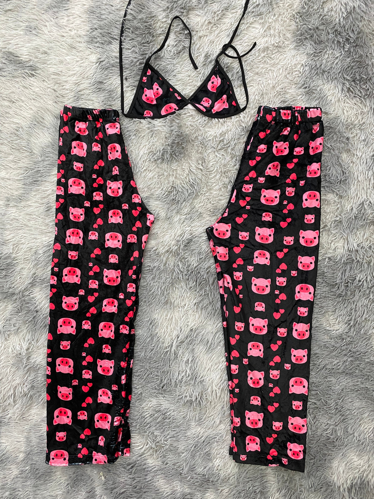 Puerquitos fondo negro Pijama Afelpada