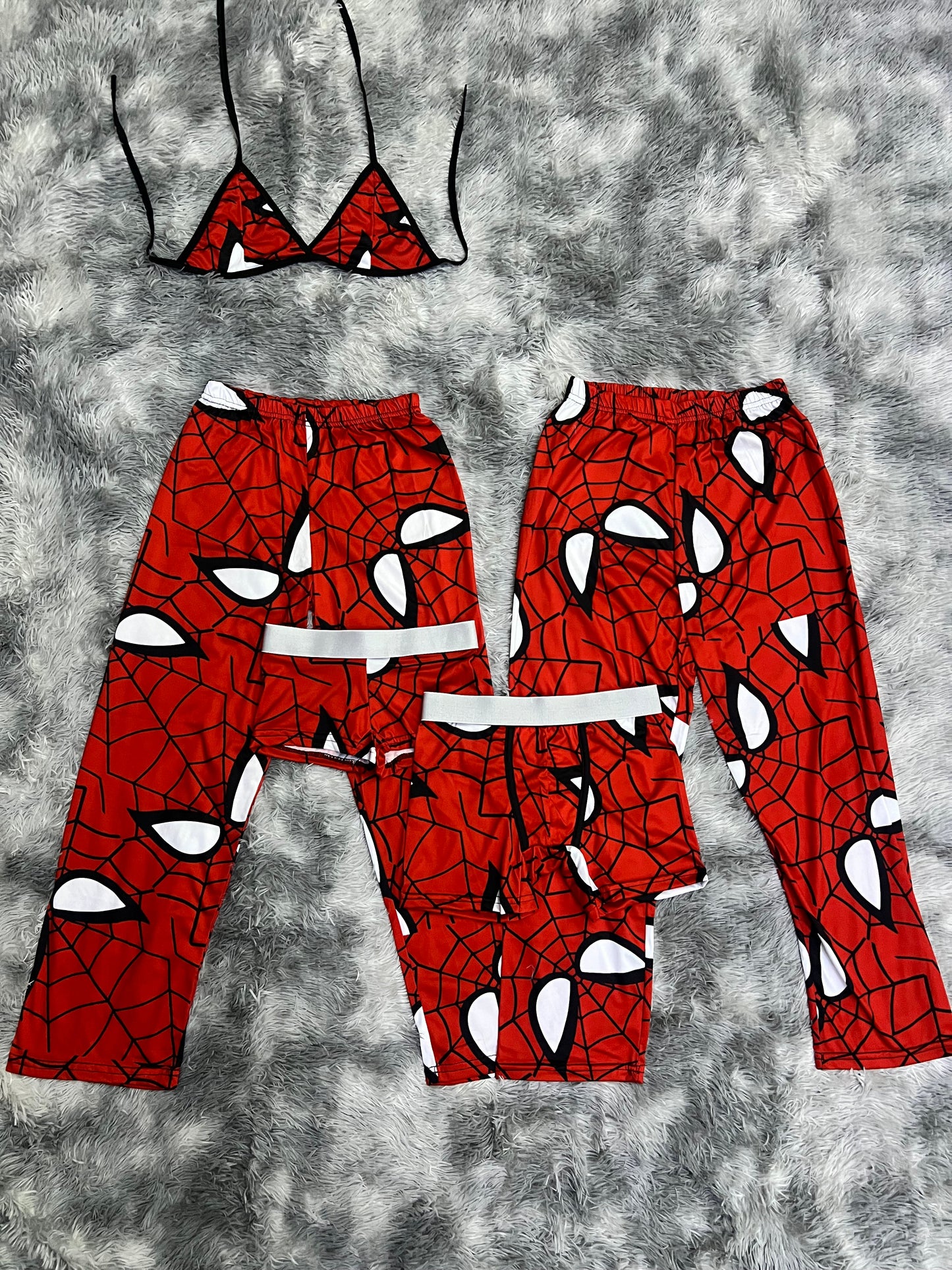 Estampa SpiderMan Rojo Duo de pijama de 5 piezas.