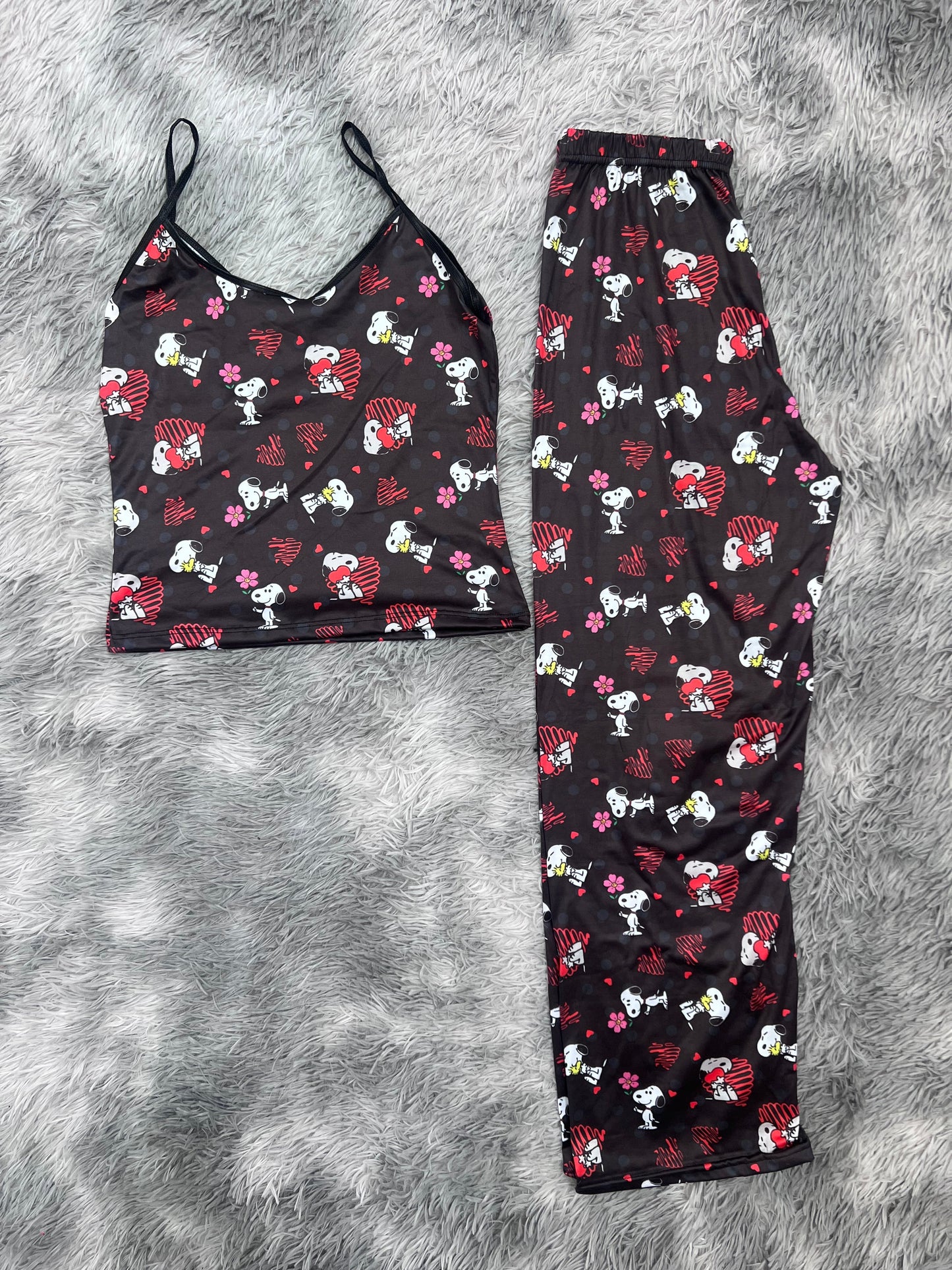 snoopy corazón fondo negro Blusa con pantalón pijama de dama