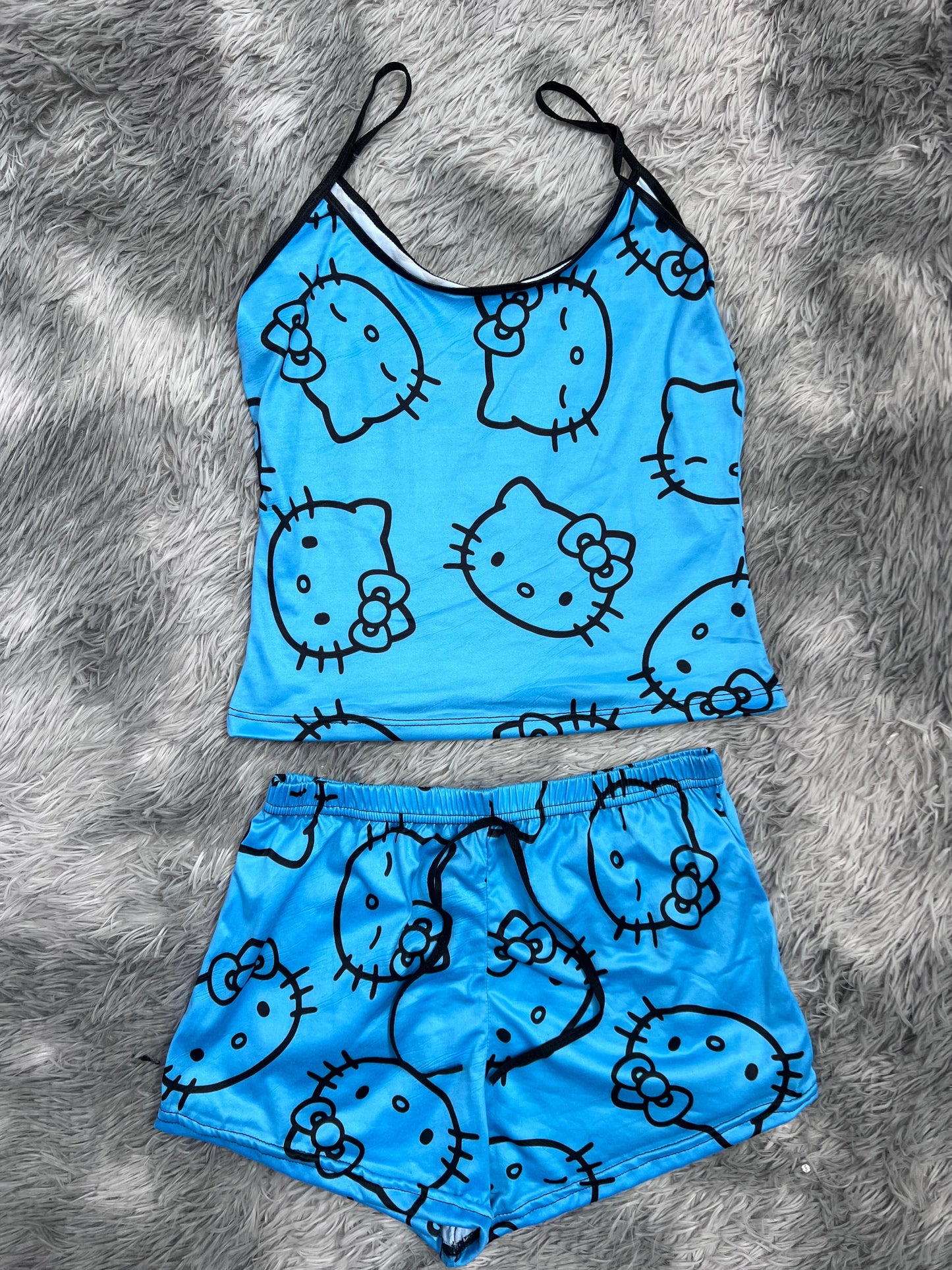 hello kitty azul blusa con short