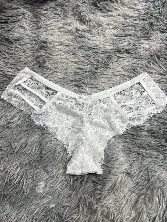 tanga de dama con líneas delanteras blanco