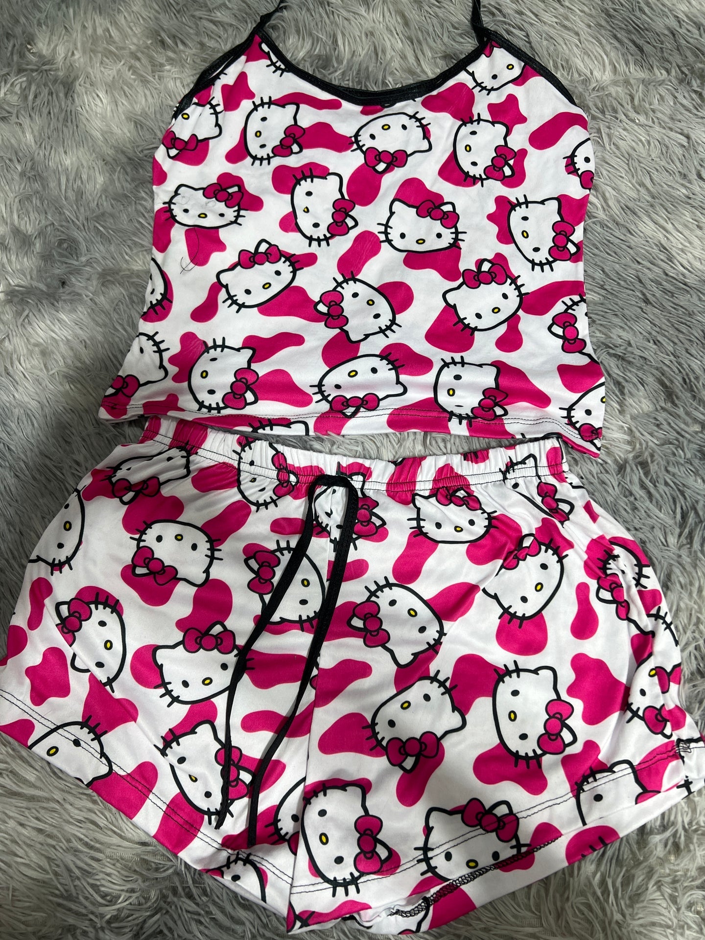 vaca hello kitty blusa con short