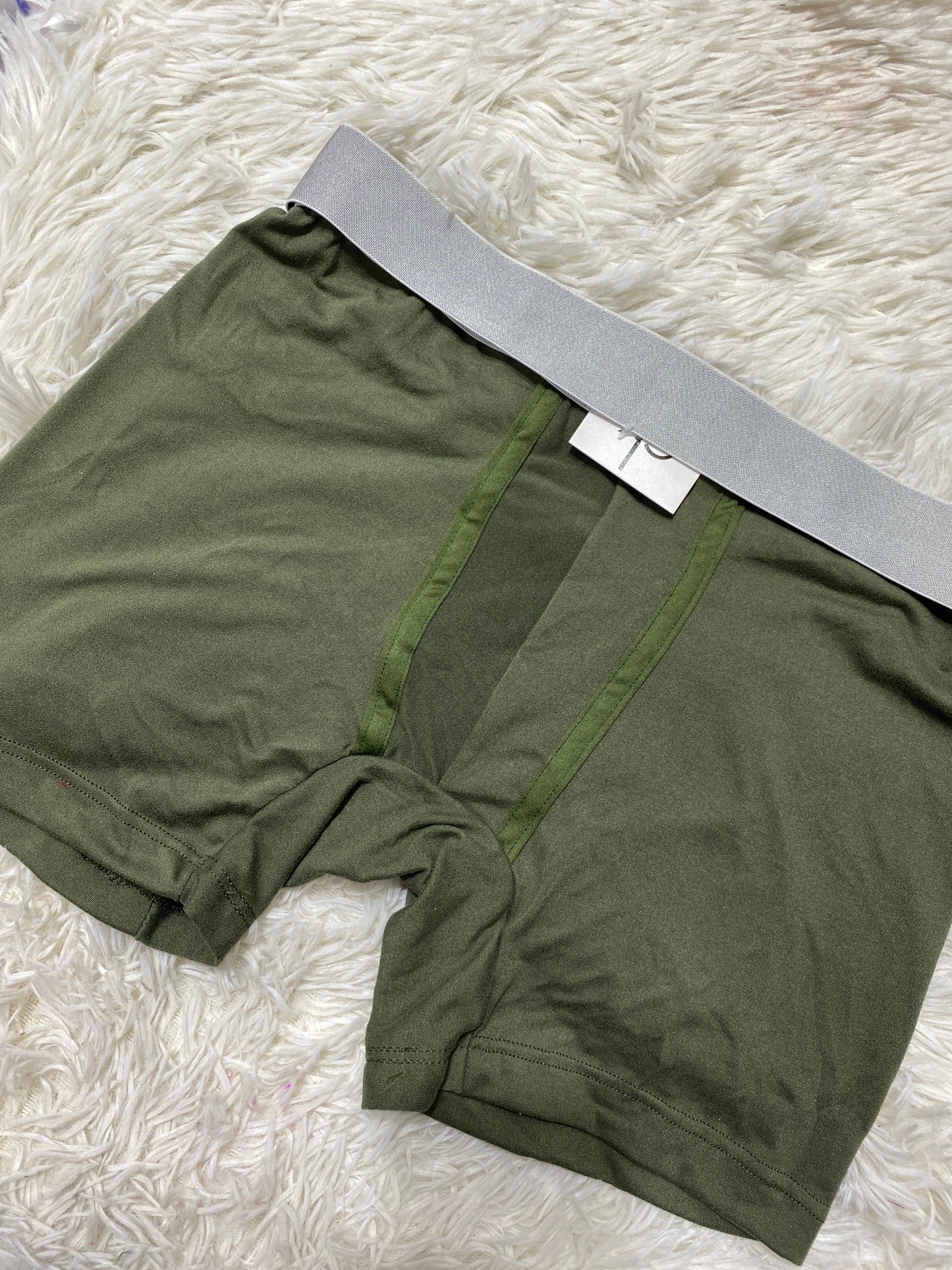 Boxer de caballero verde militar