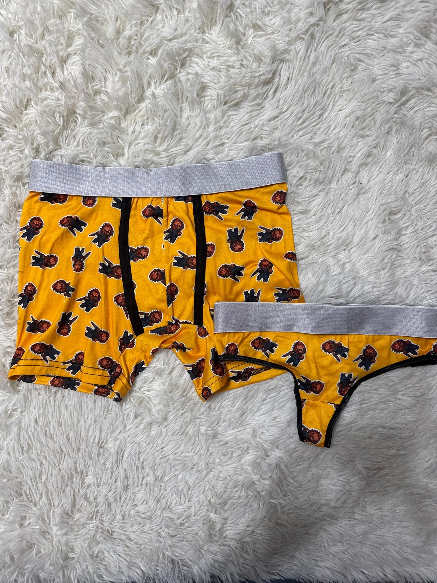 Chucky fondo amarillo duo de boxer con tanga