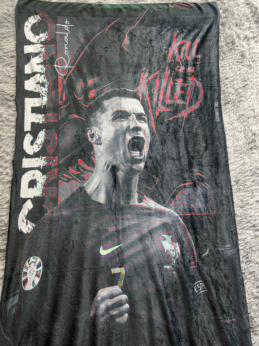 Frazada Cristiano Ronaldo fondo rojo y negro
