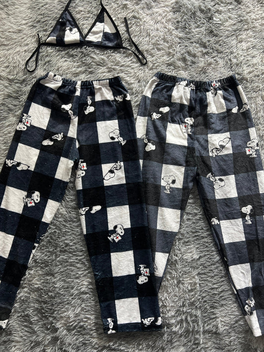Snoopy cuadros blancos y negros duo de pijama afelpada