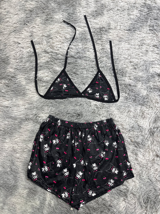Kuromi negro con cerezas Top con short unitalla de brush