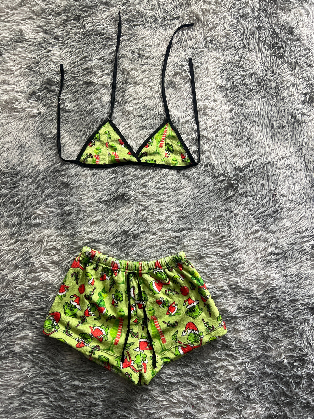 El Grinch Navideño Fondo Verde Top Con Short Unitalla De Afelpada
