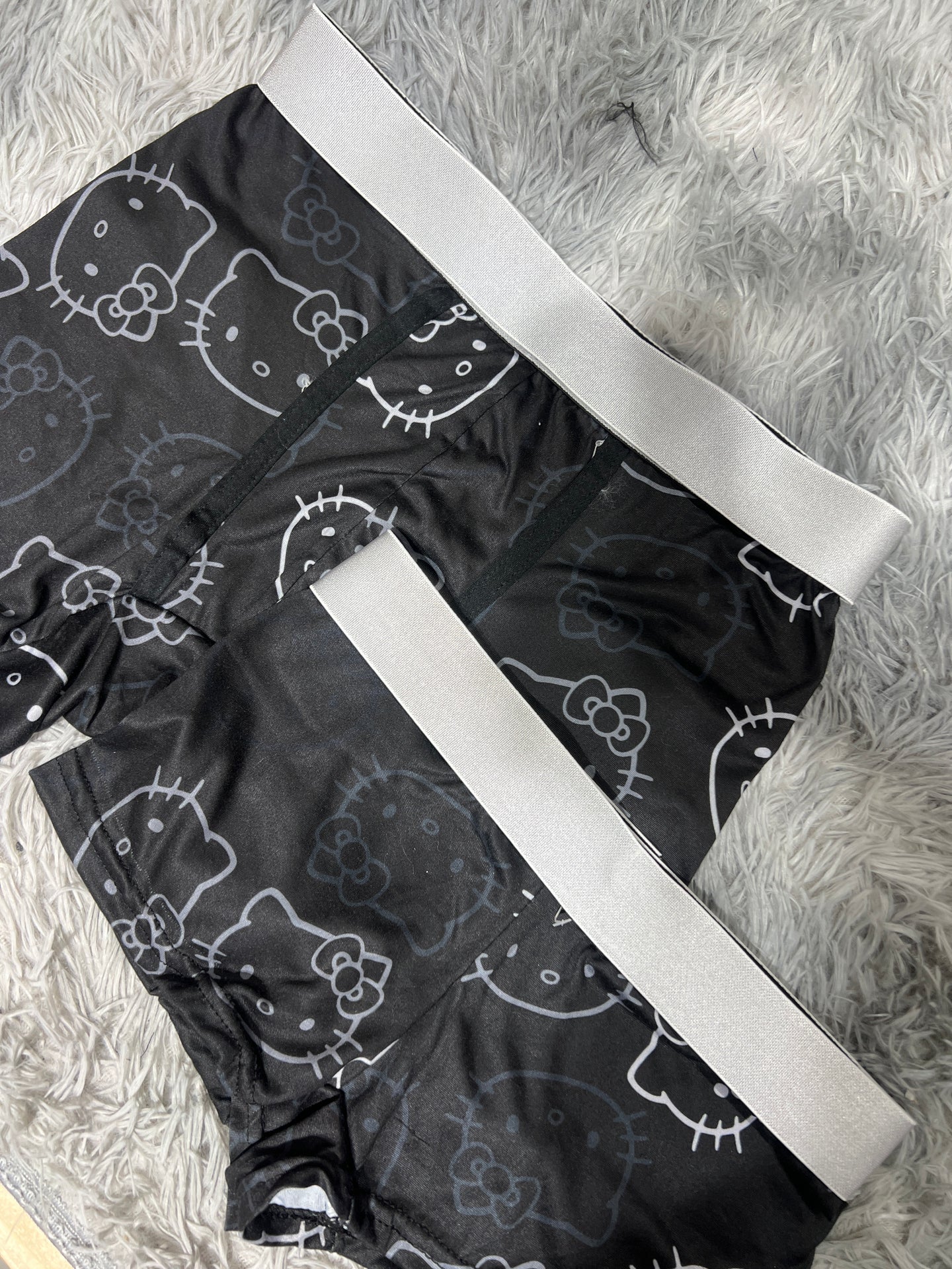 hello kitty caras grises dúo con boxer xl