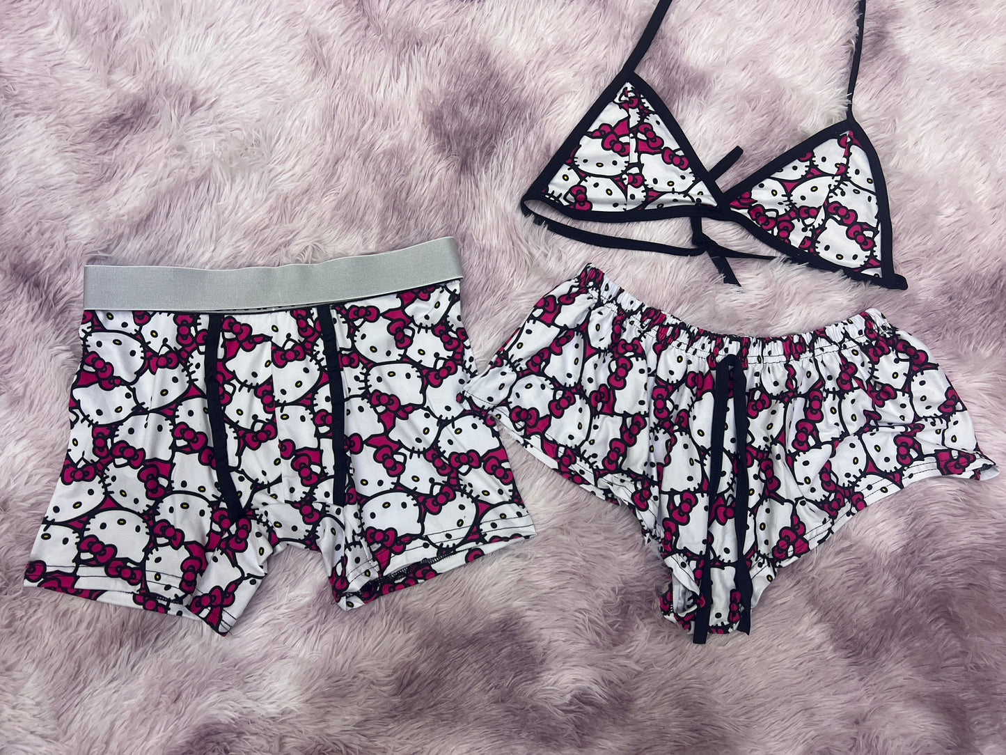 Hello Kitty Print Shorts Rosa duo short con top