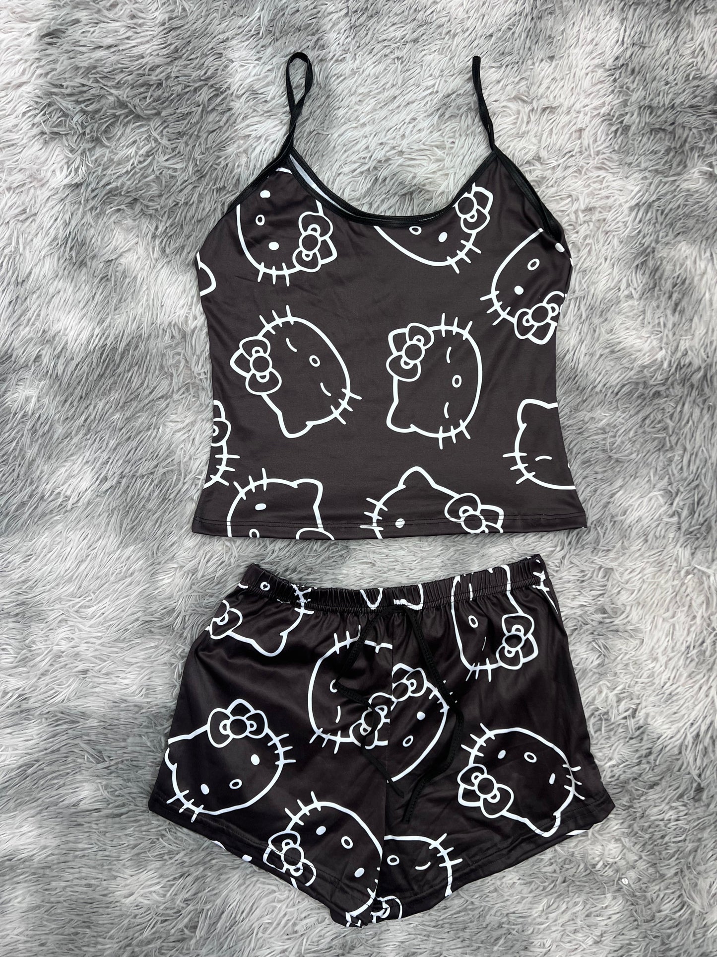 hello kitty negro blusa con short