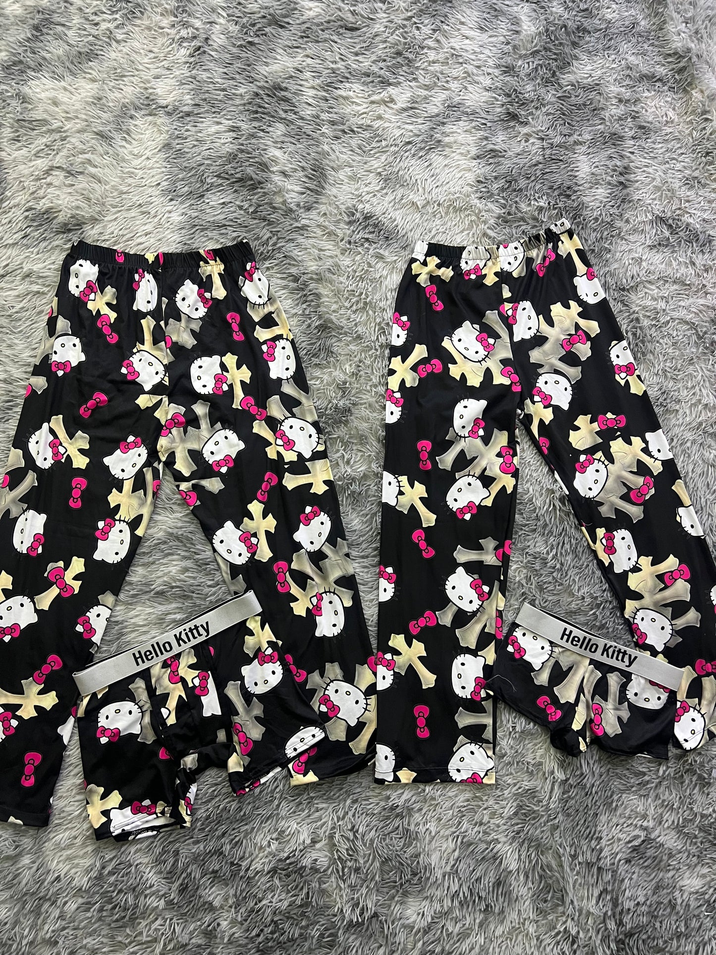 Hello Kitty Cruces Azul Duo de pijama de 5 piezas.