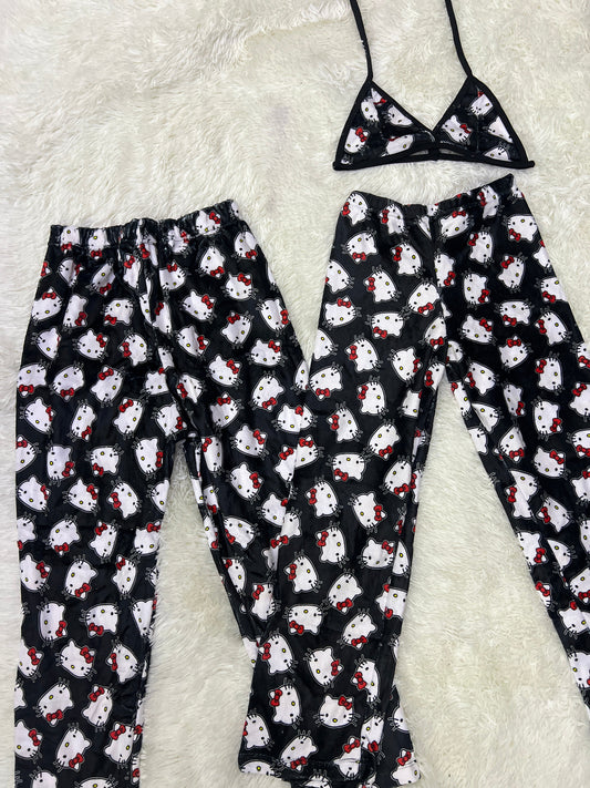 Hello Kitty Sin Color Duo de pijama afelpada.