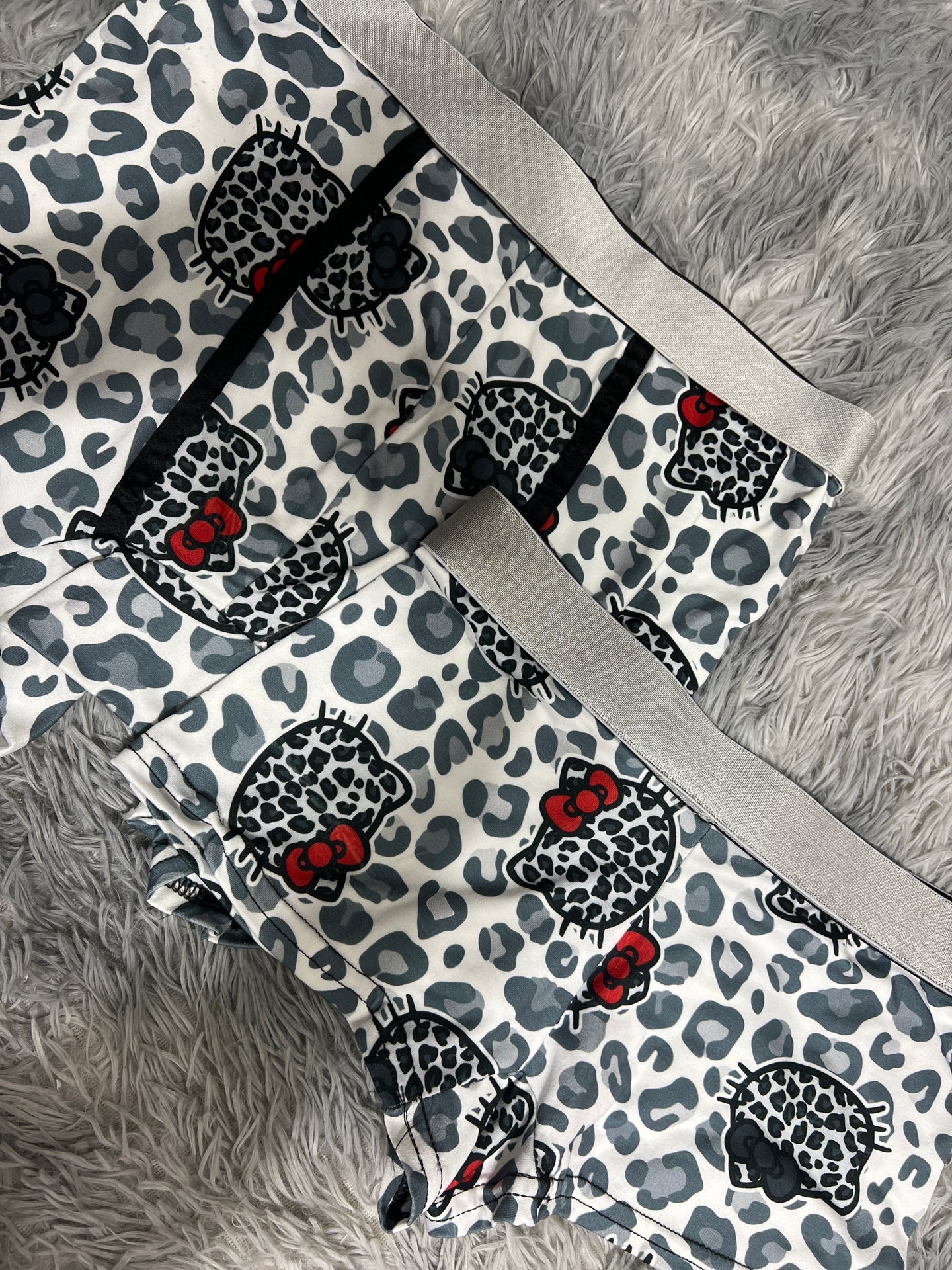 Hello kitty leopardo dúo con boxer XL
