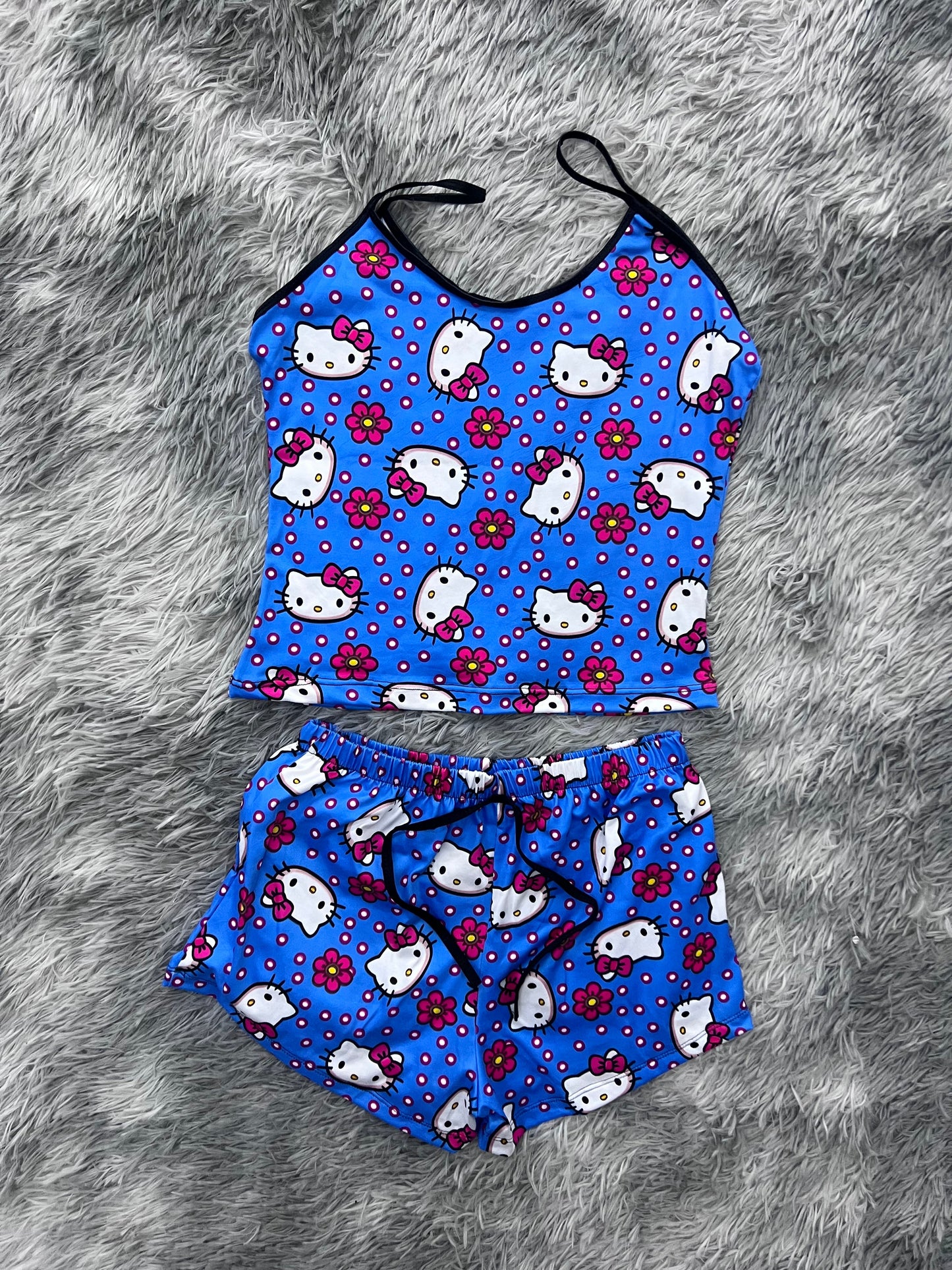 hello kitty puntitos y flores azul blusa con short unitalla de brush