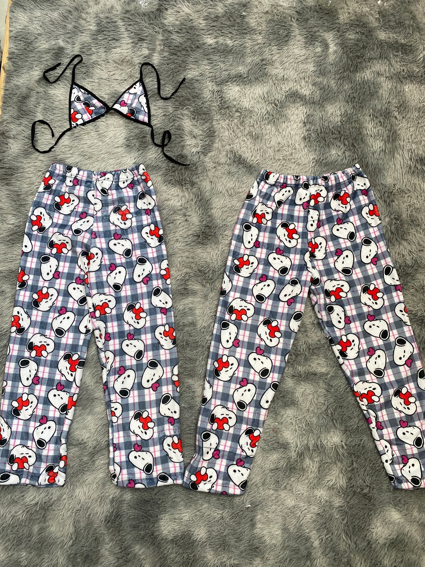 Snoopy corazones fondo cuadros grises duo de pijama afelpada - Fundies