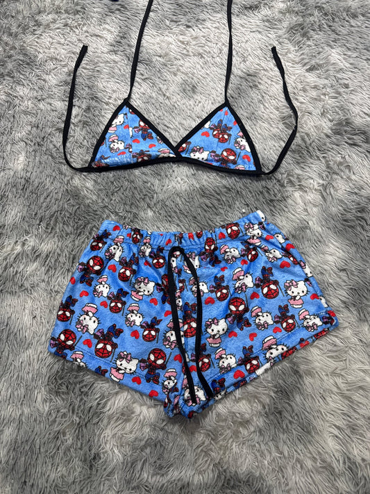 Kitty y Spiderman fondo azul Top con short unitalla de afelpado